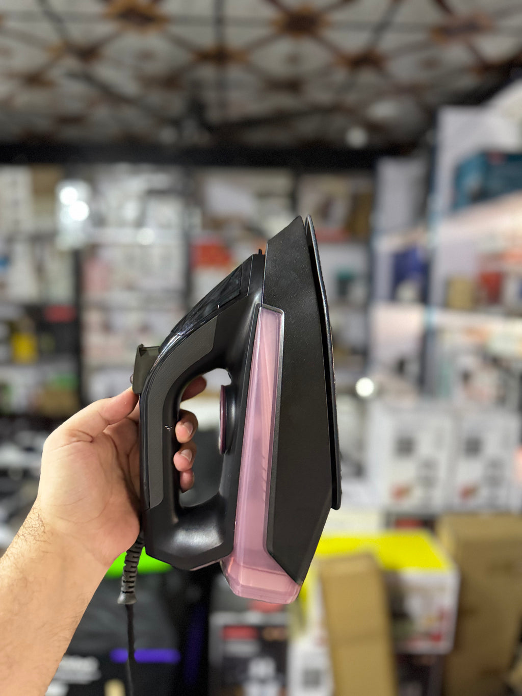 Geepas Ceramic Steam Iron GSI7791