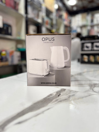 Geepas 2 Slice White Toaster