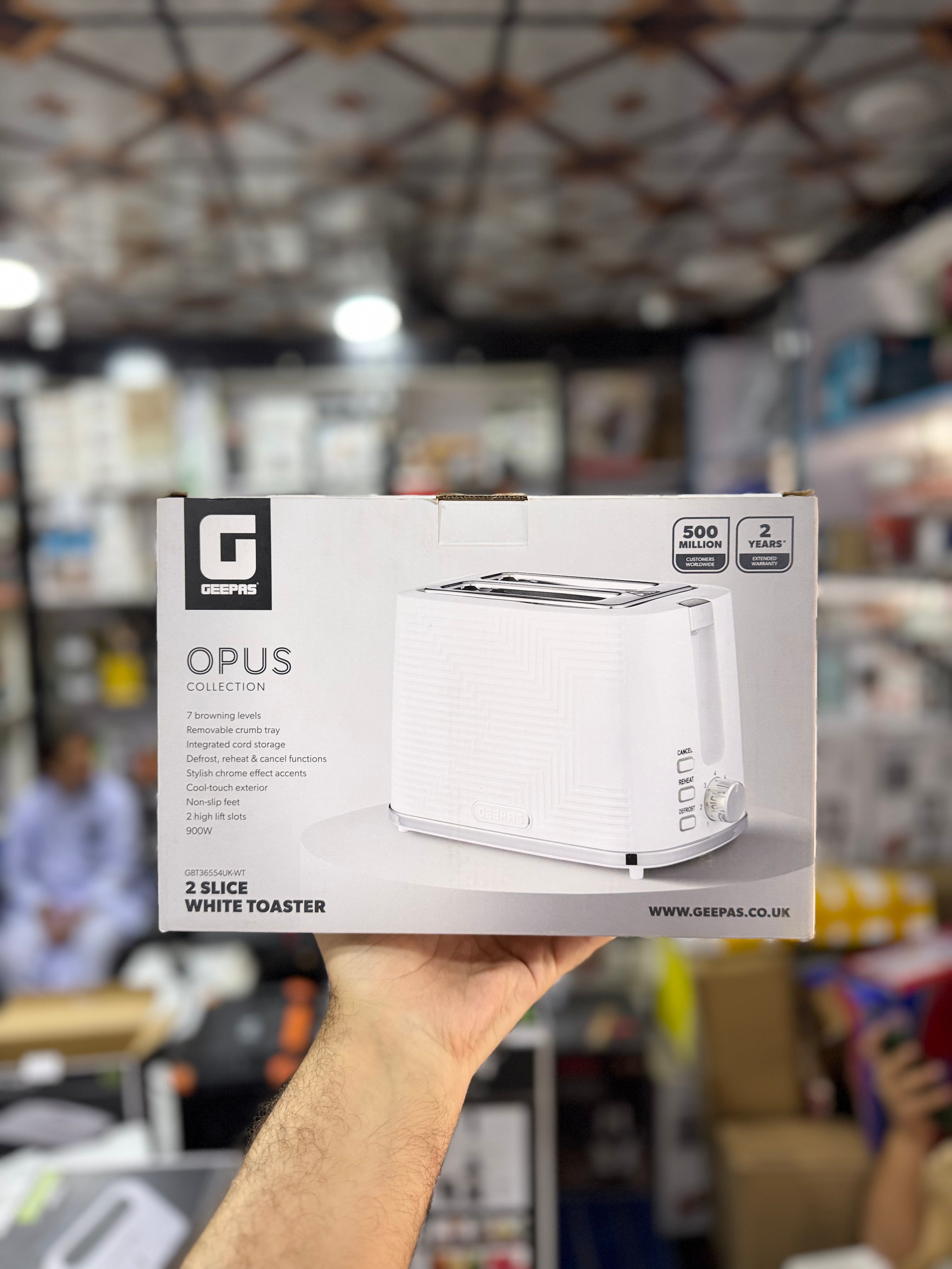 Geepas 2 Slice White Toaster
