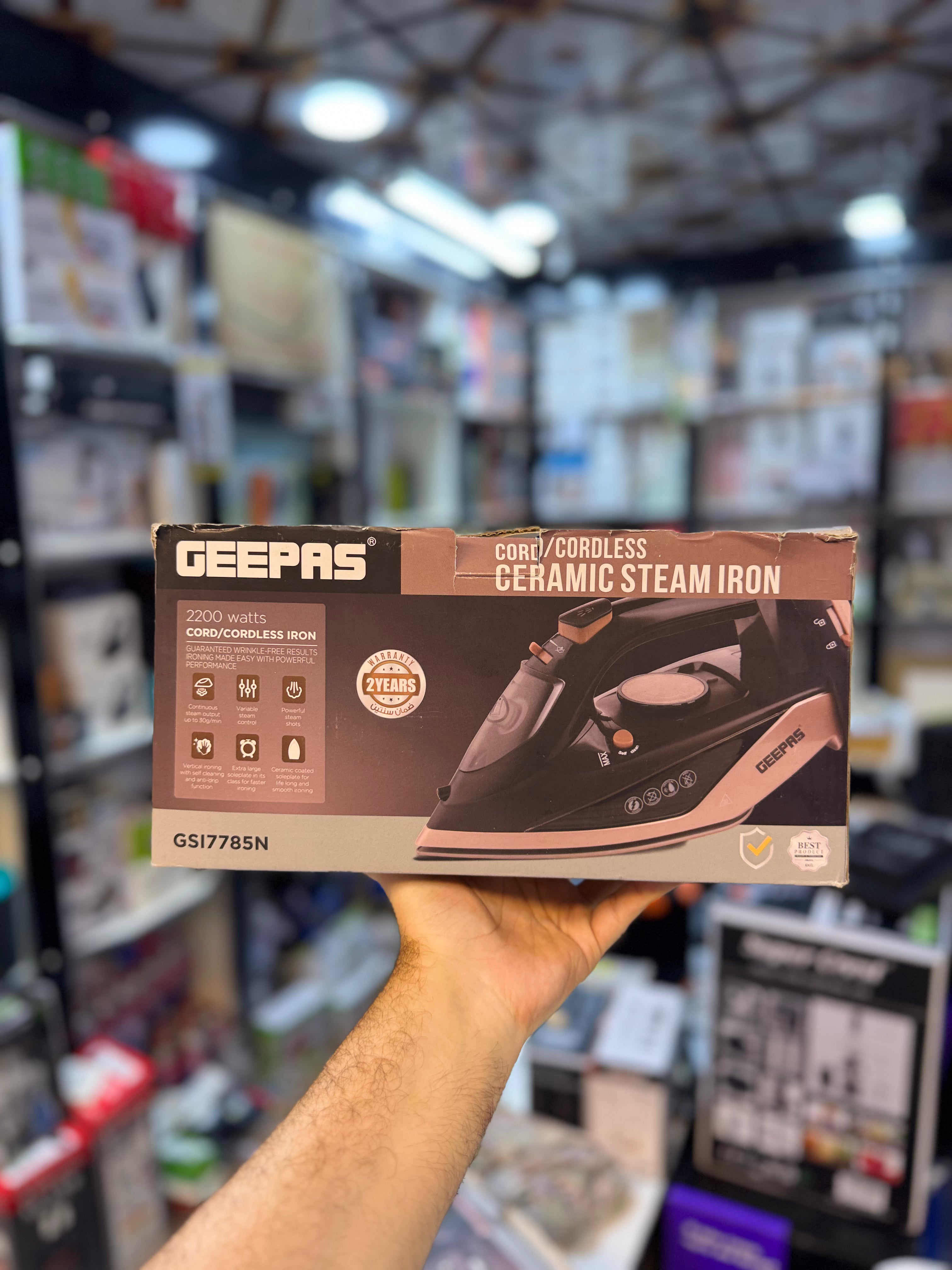 Geepas Cord/Corldless Ceramic Steam Iron