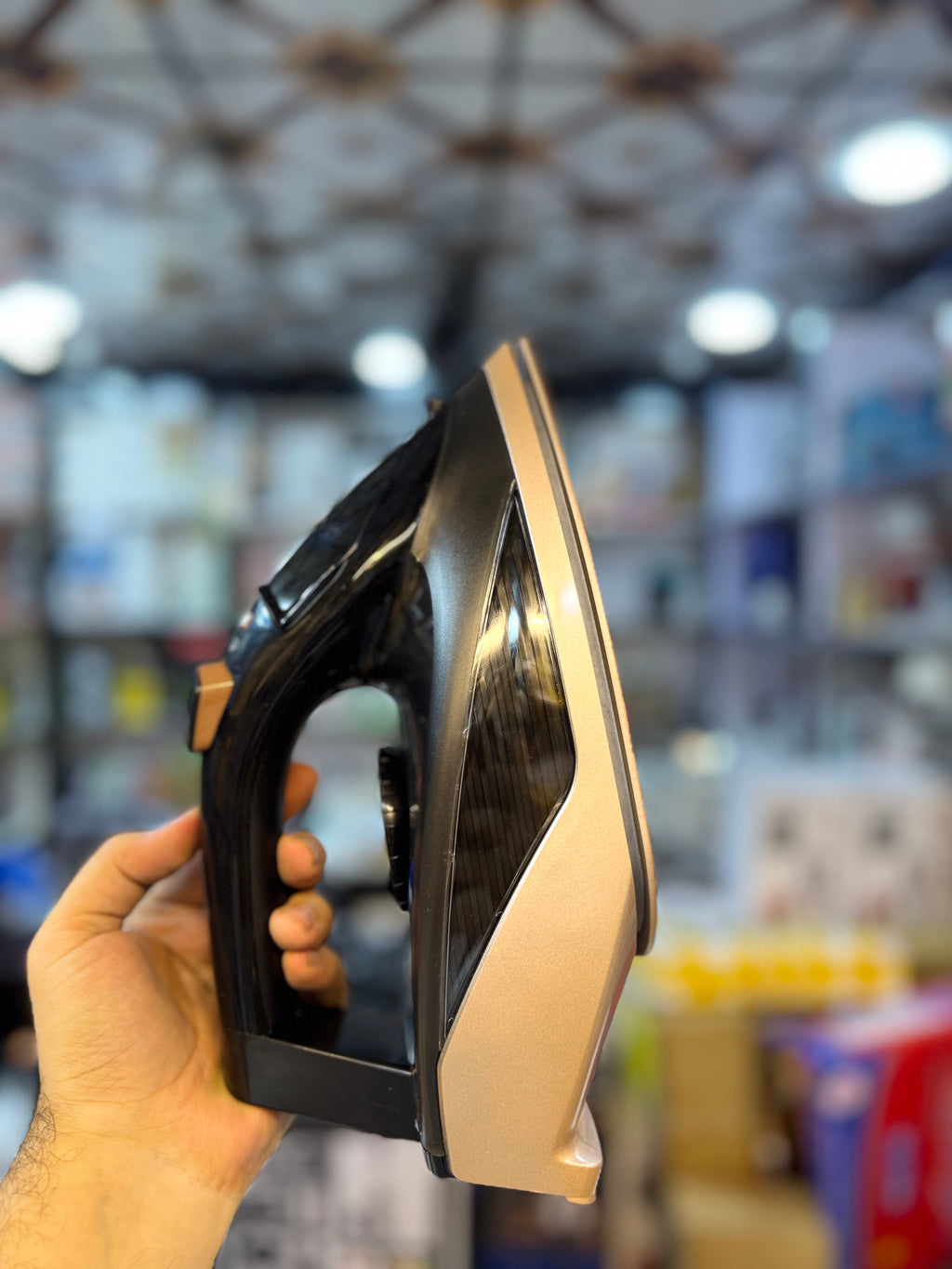 Geepas Cord/Corldless Ceramic Steam Iron