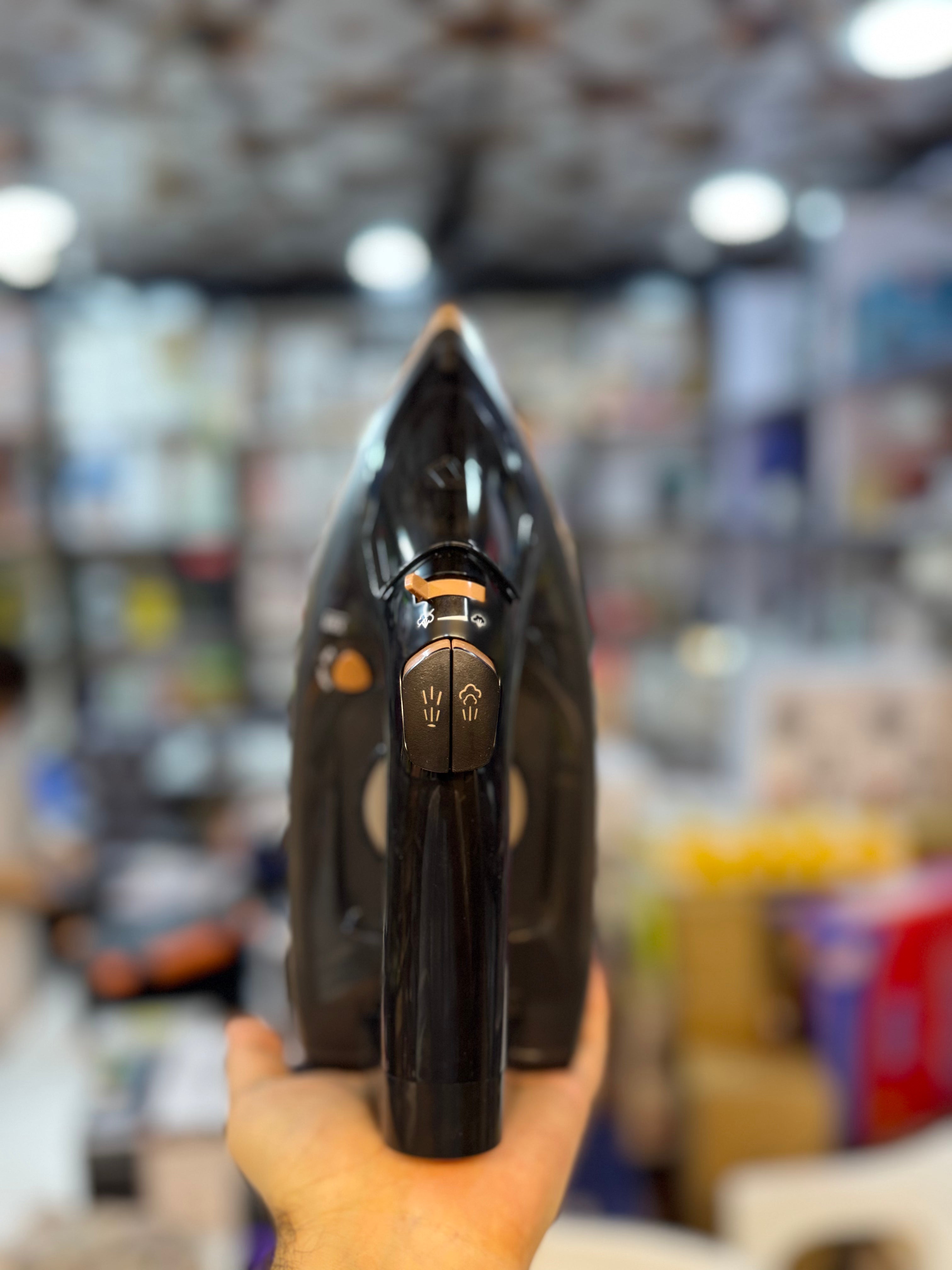 Geepas Cord/Corldless Ceramic Steam Iron