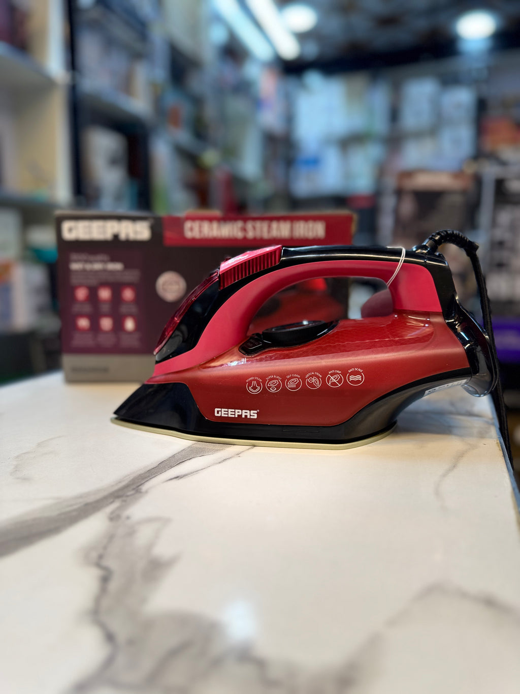 Geepas Ceramic Steam Iron GSI24026