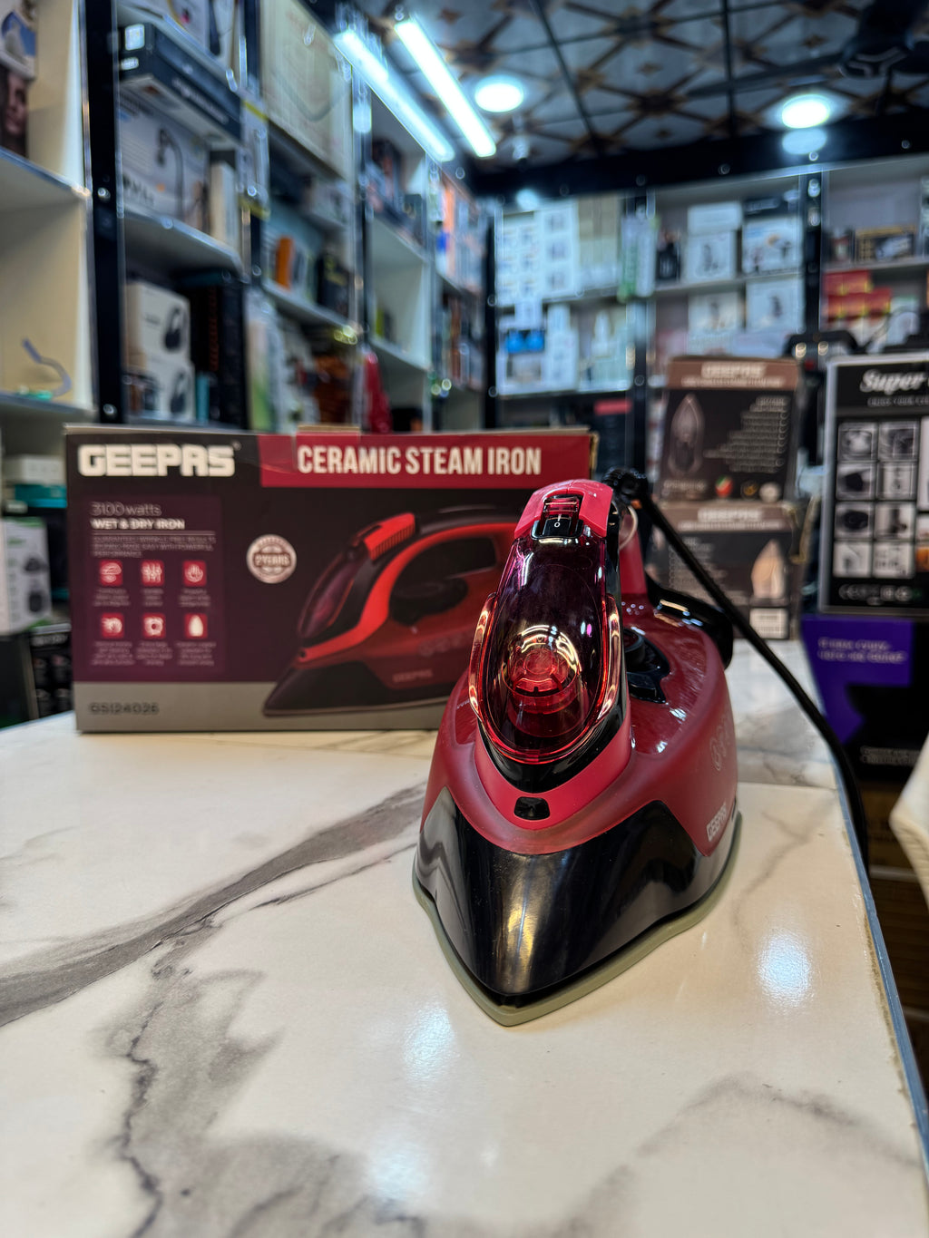 Geepas Ceramic Steam Iron GSI24026