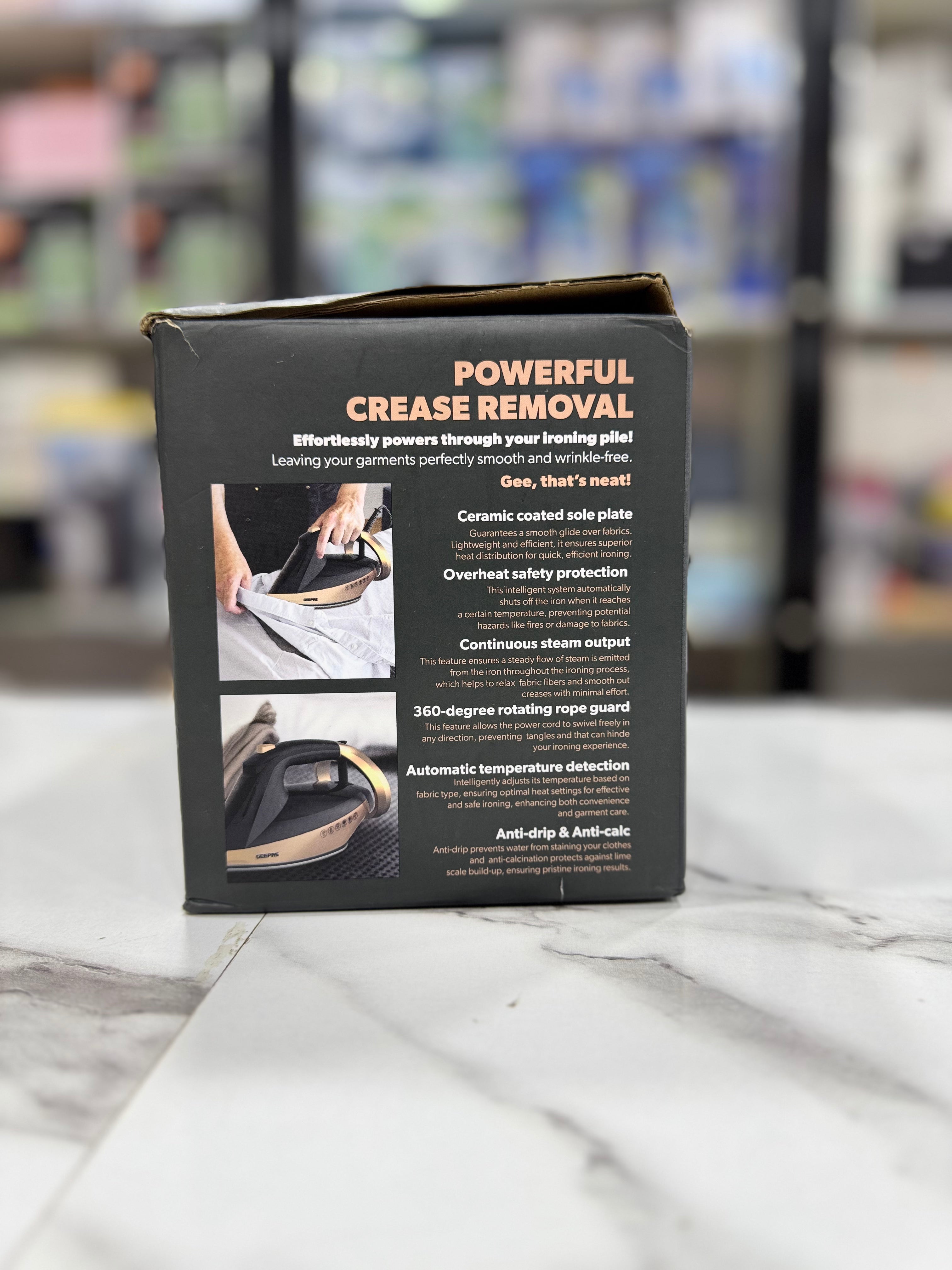 Geepas Auto-Temperature Steam Iron GSI24034UK