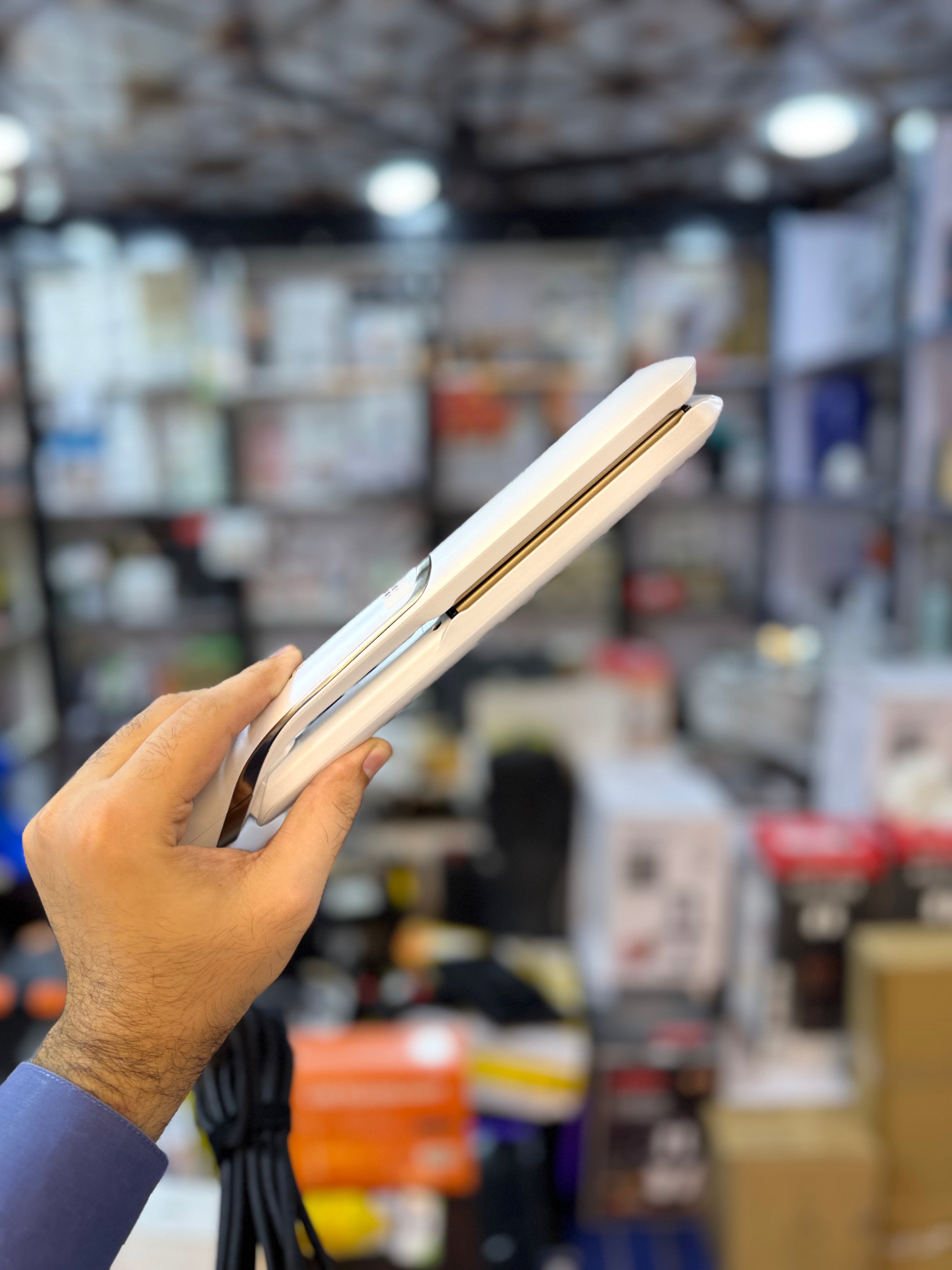 Remington Proluxe Hair Straightener