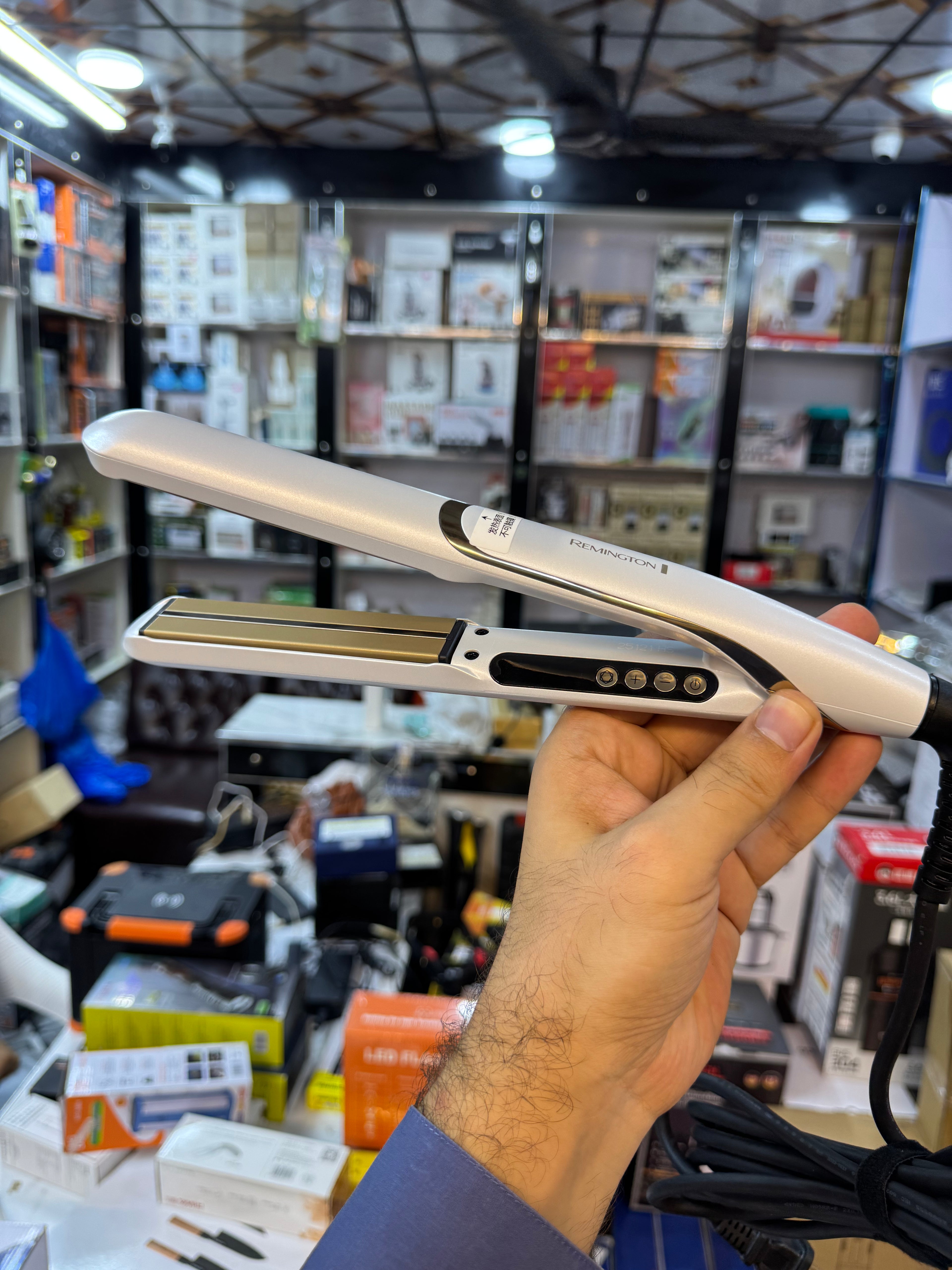 Remington Proluxe Hair Straightener