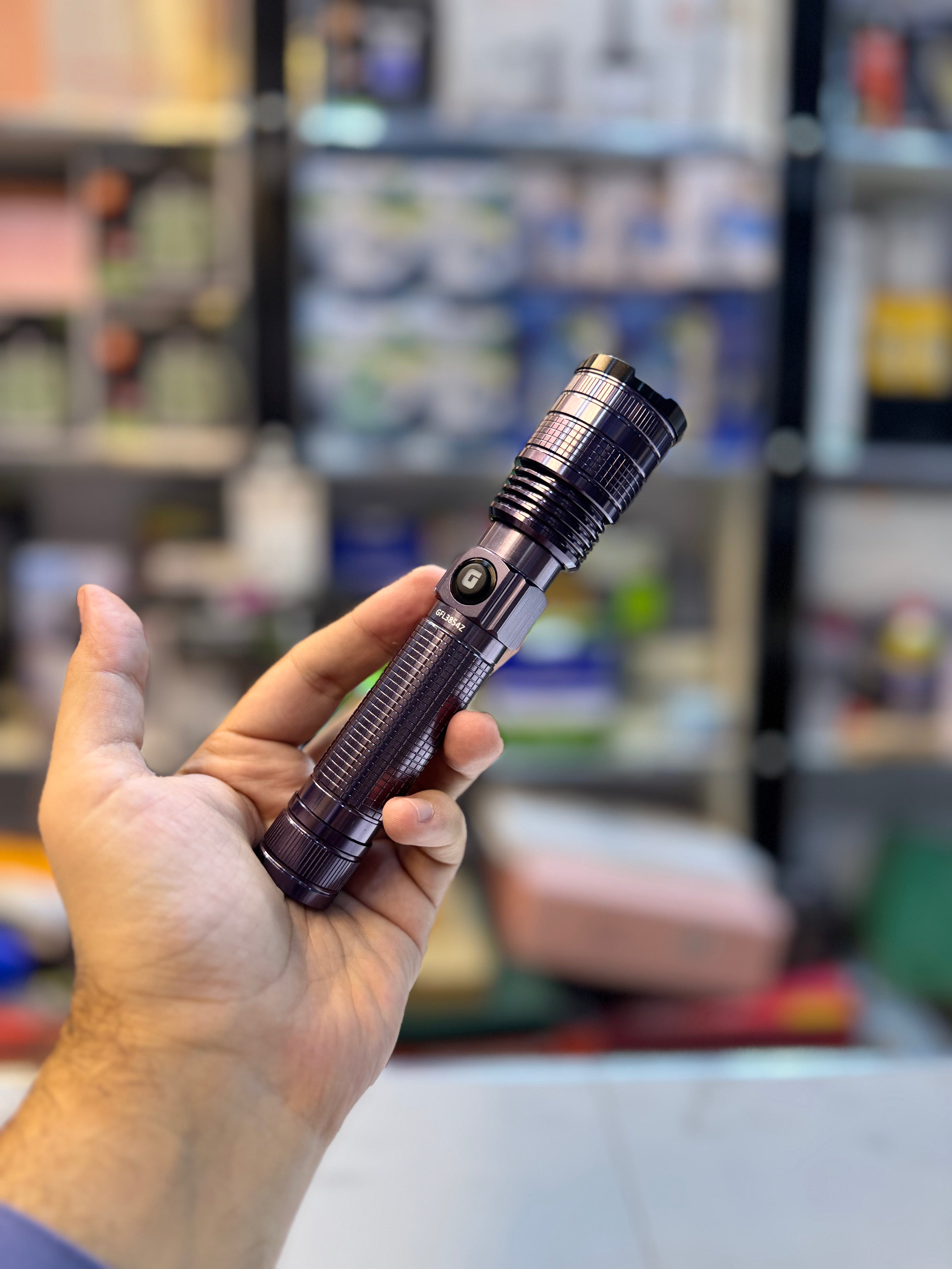 Geepas Zoomable Flashlight GFL3854Z