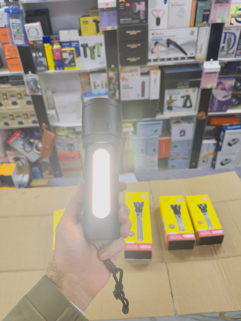 Aluminium Alloy Coba Multi Colour Flashlight CB-7703