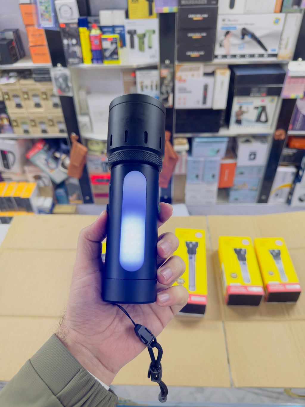 Aluminium Alloy Coba Multi Colour Flashlight CB-7703