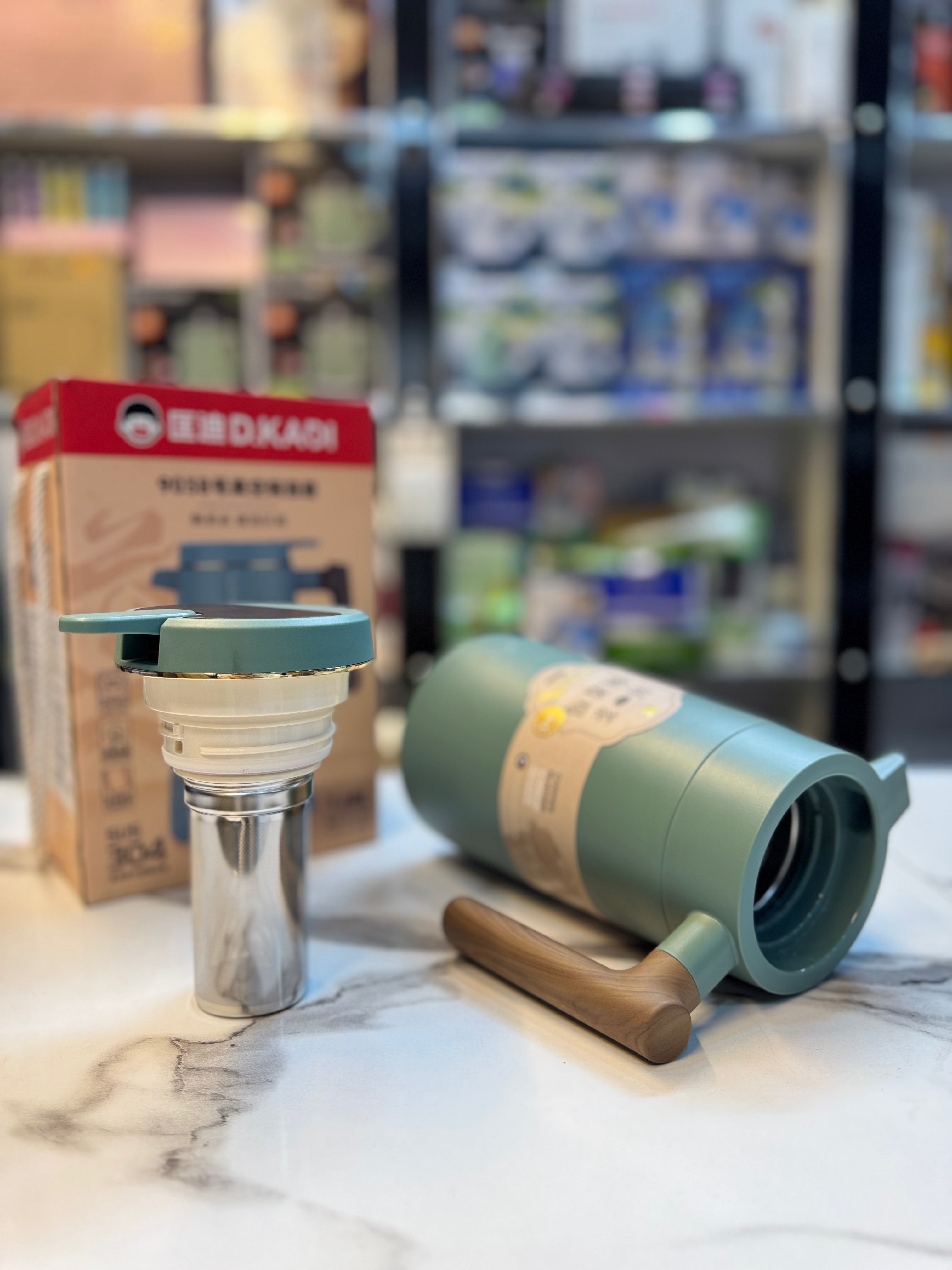 D.Kadi 1680Ml Temperature Thermos - Three Layer Hot and Cold thermos (Sea Green)