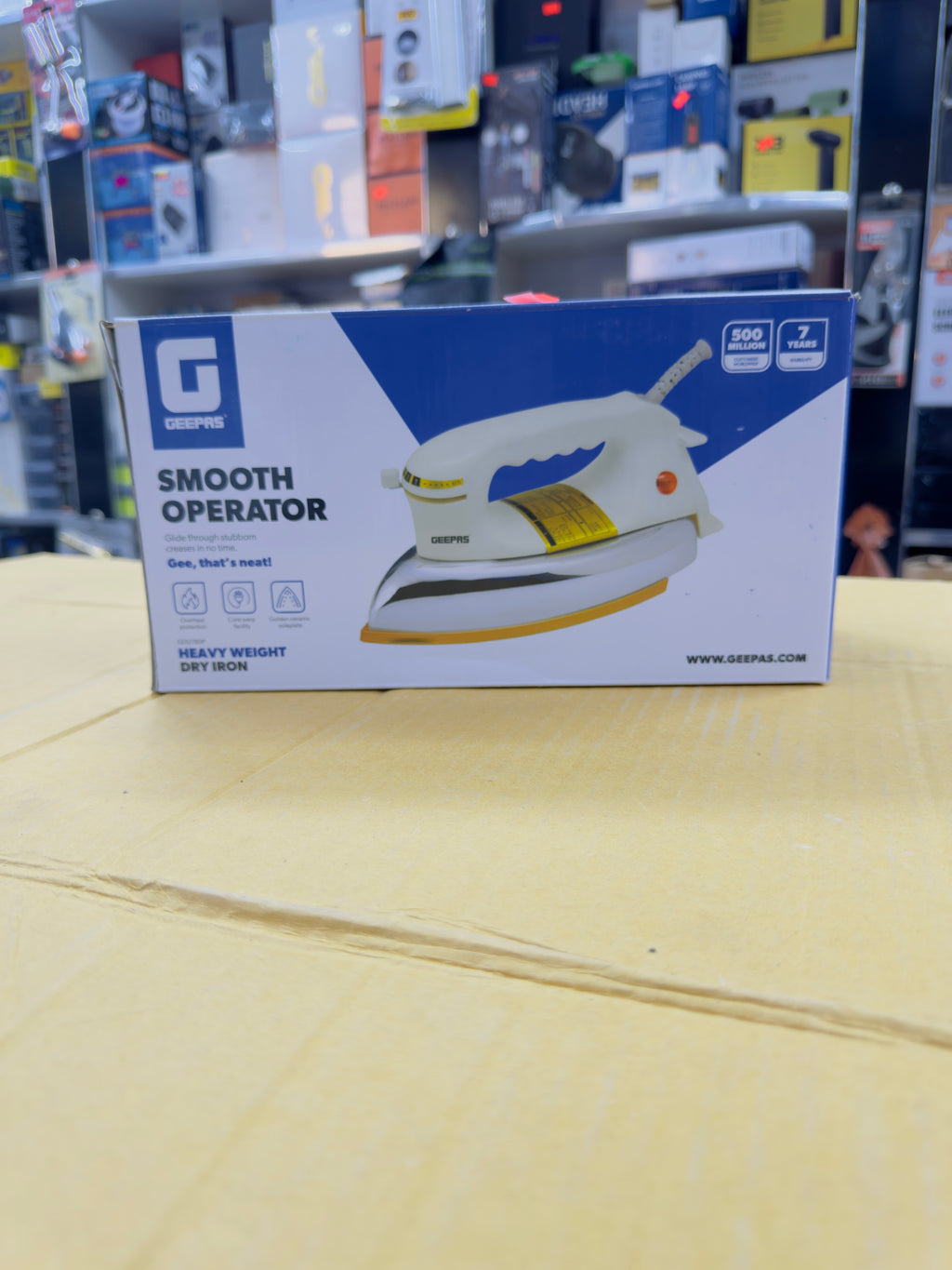 Geepas Heavy Dry Iron GDI2780P
