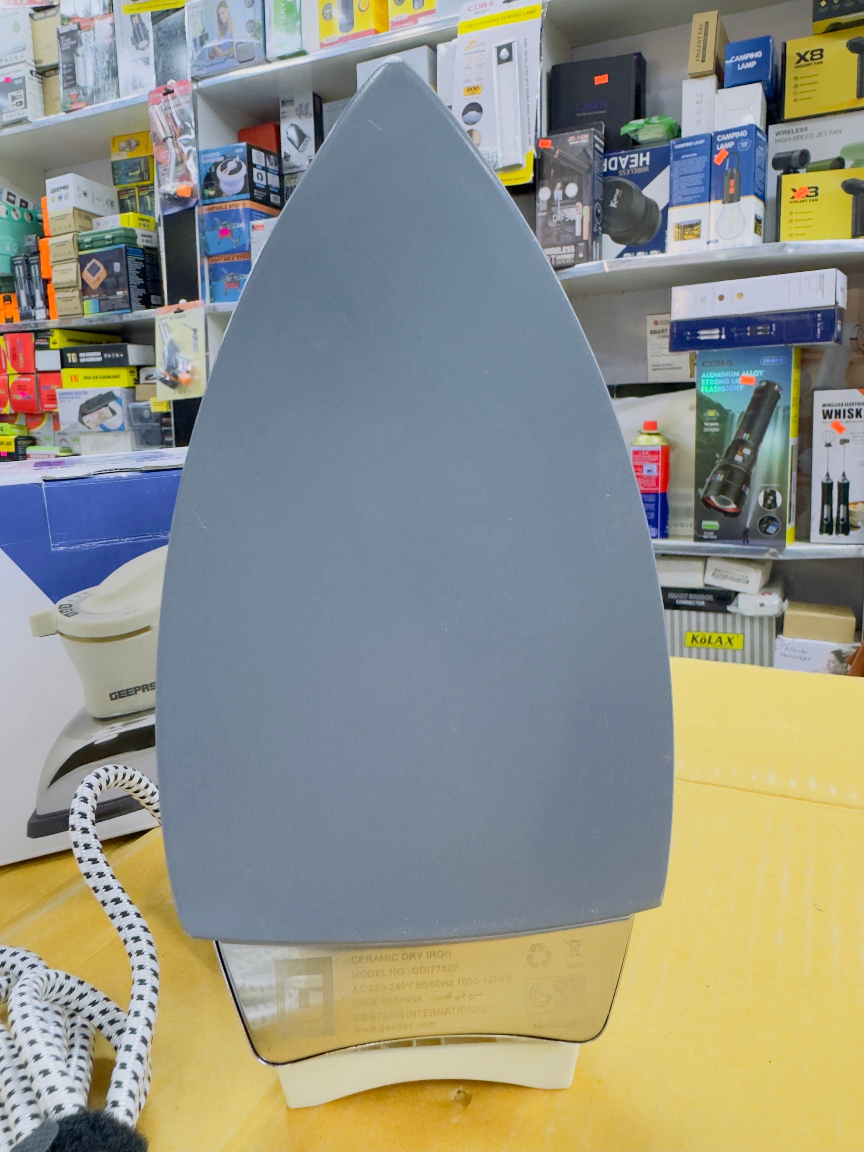 Geepas Heavy Dry Iron GDI7725P