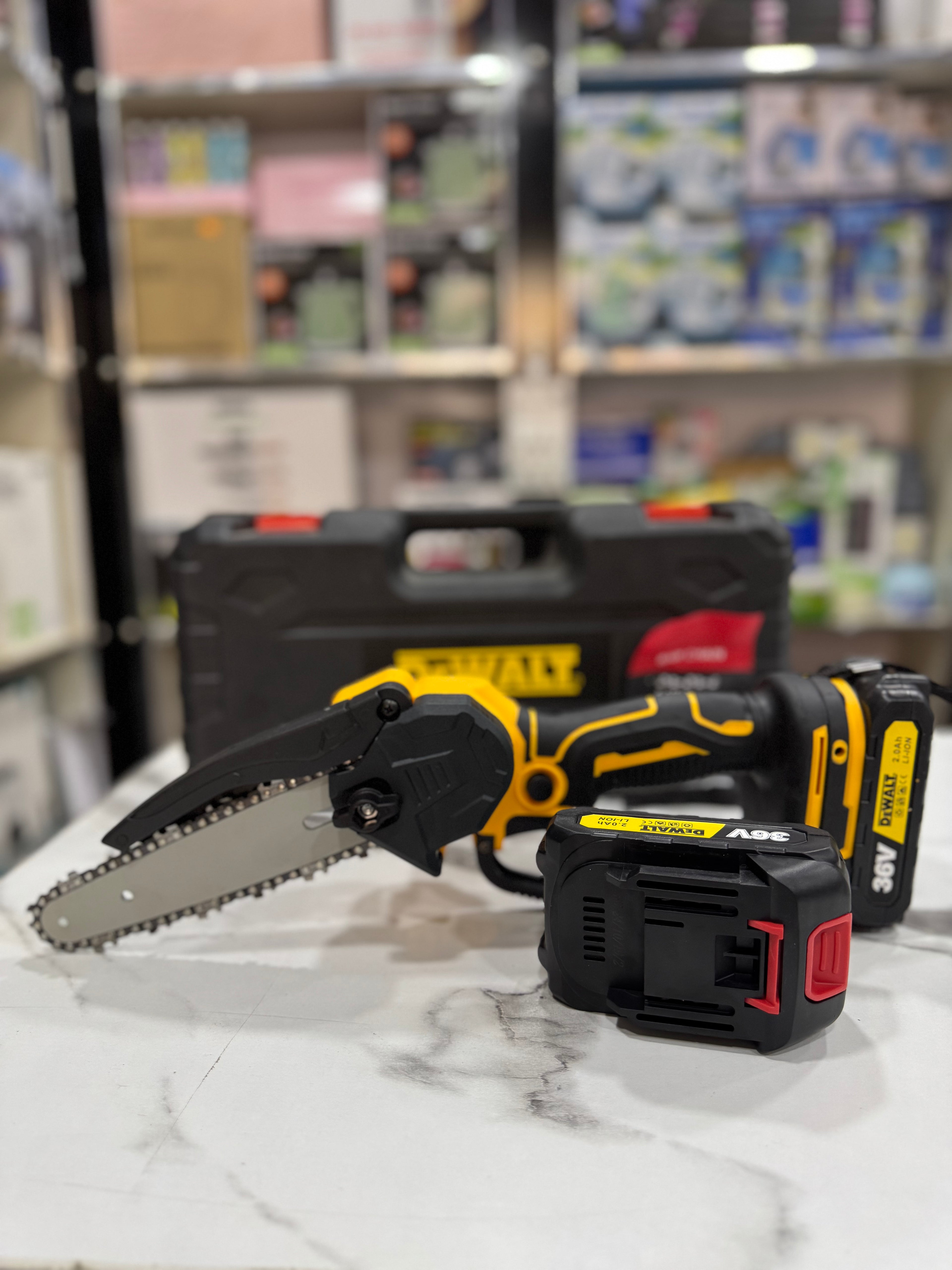 Dewalt Chargeable Chainsaw with double batteries