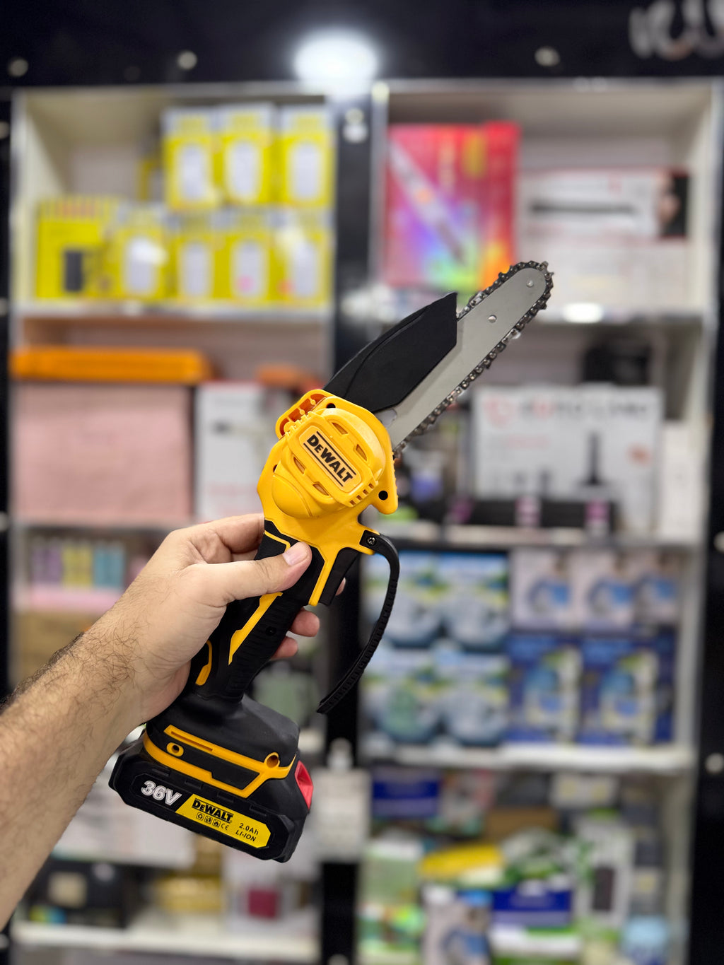 Dewalt Chargeable Chainsaw with double batteries