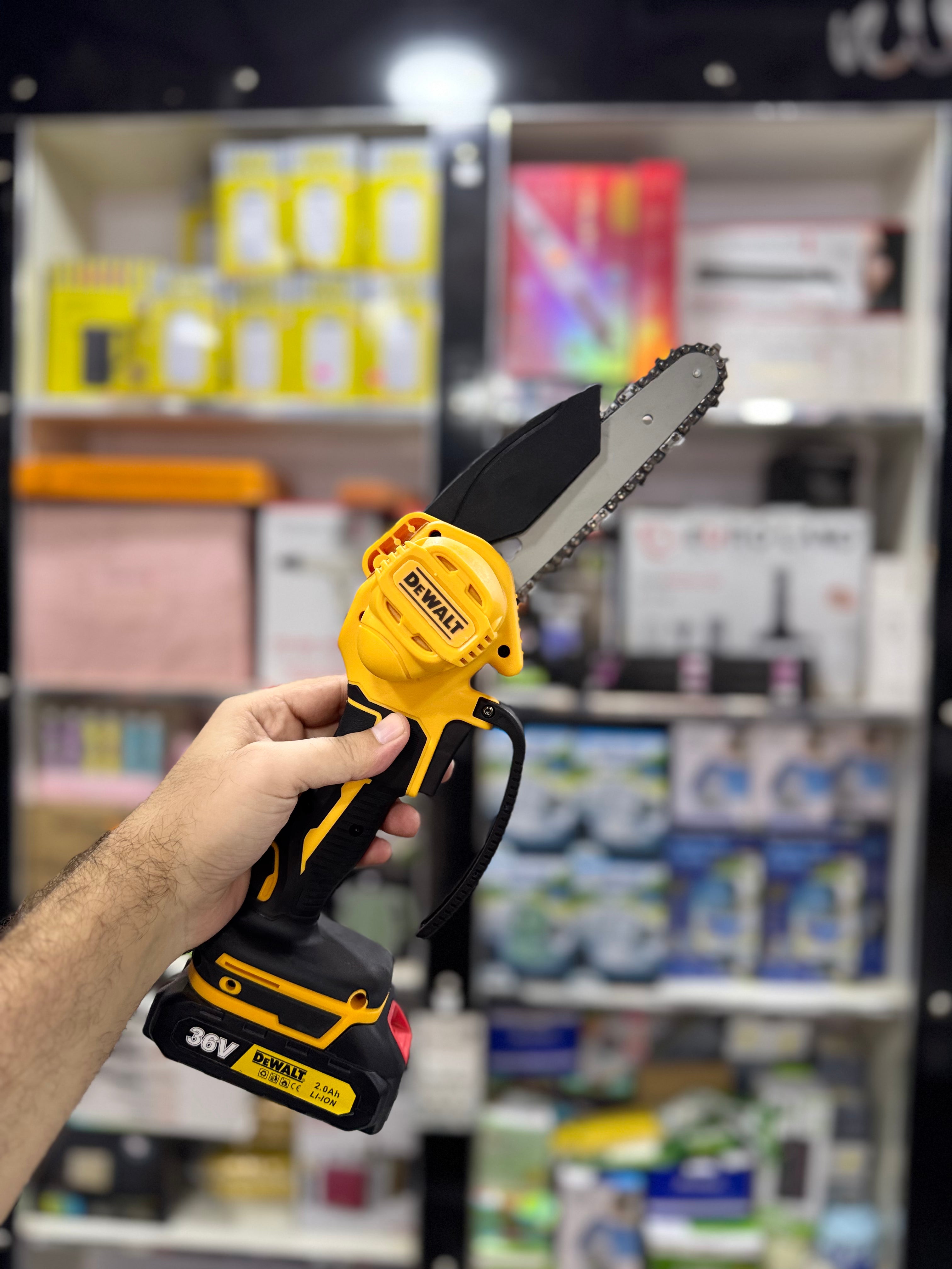 Dewalt Chargeable Chainsaw with double batteries