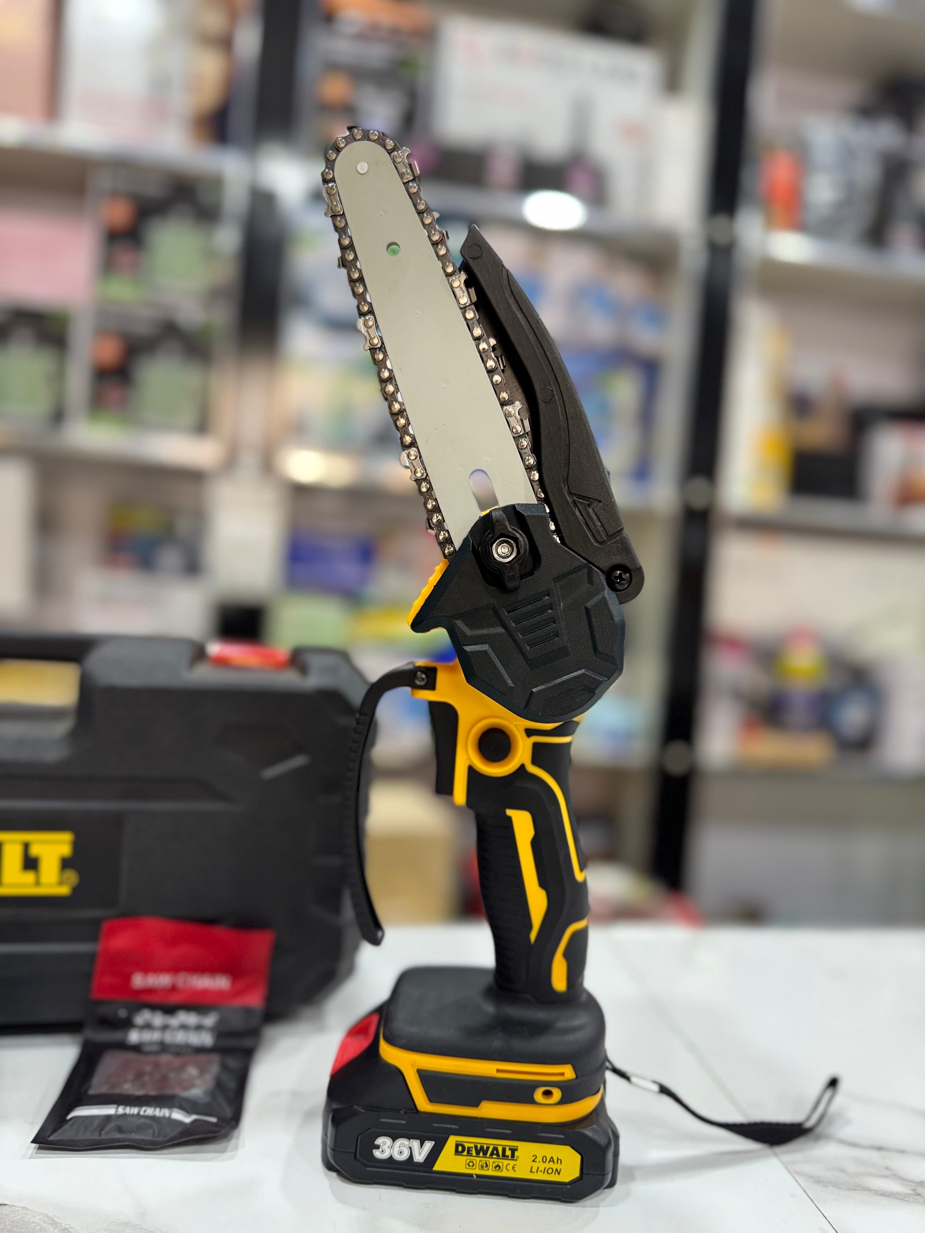 Dewalt Chargeable Chainsaw with double batteries