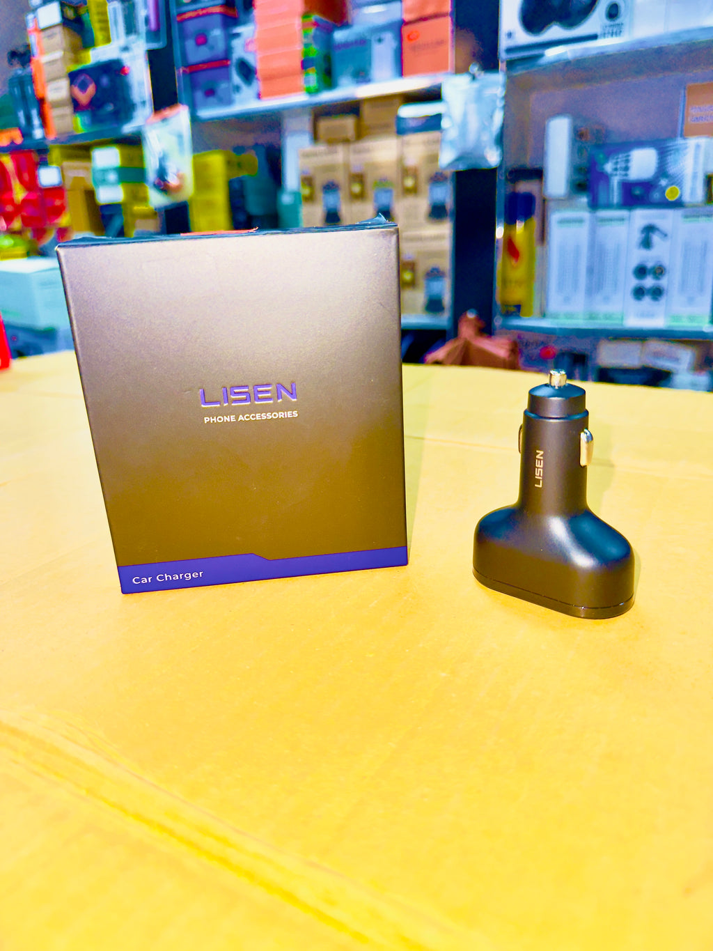 Lisen Super Fast Mobile Car Charger