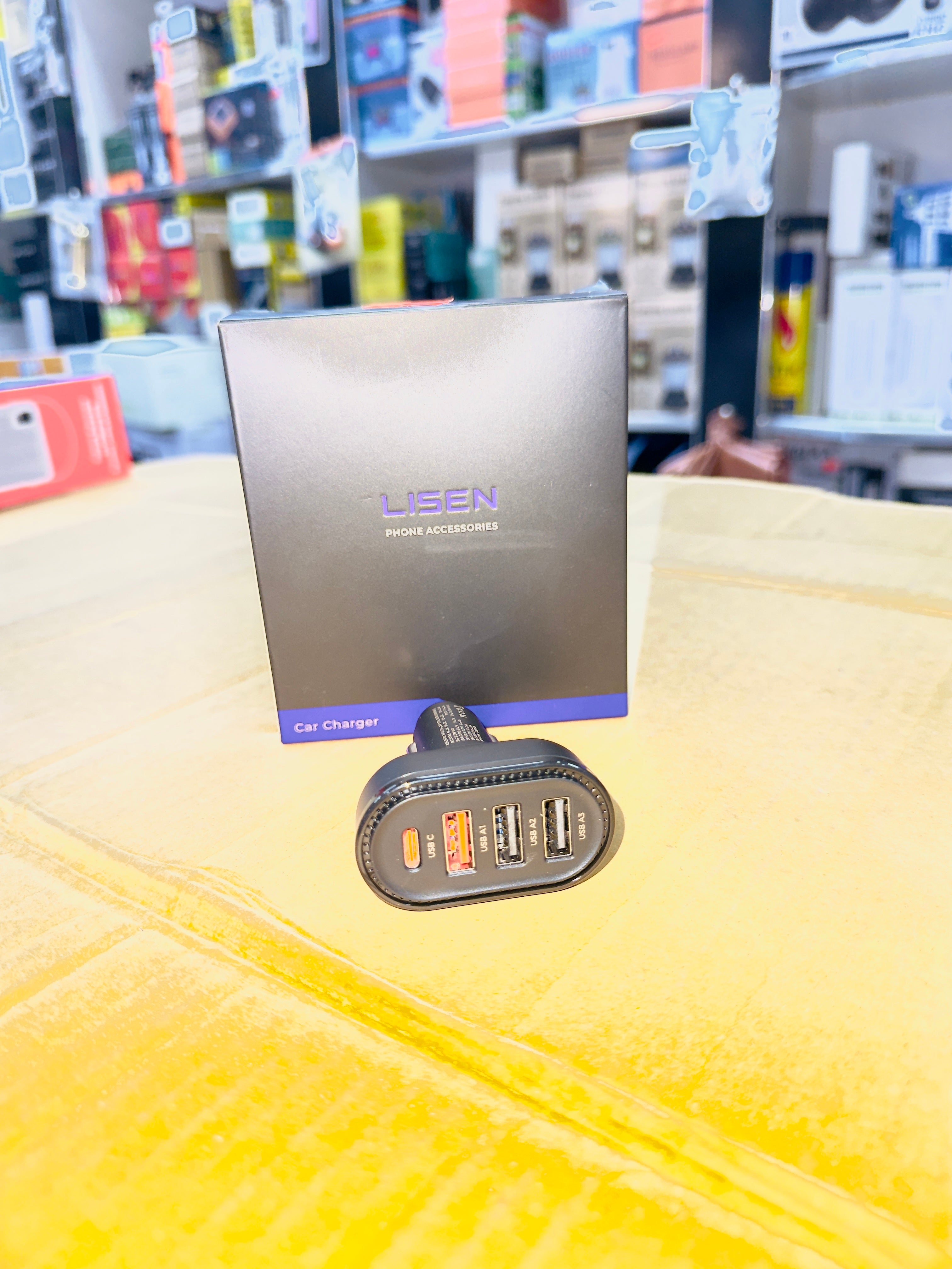 Lisen Super Fast Mobile Car Charger