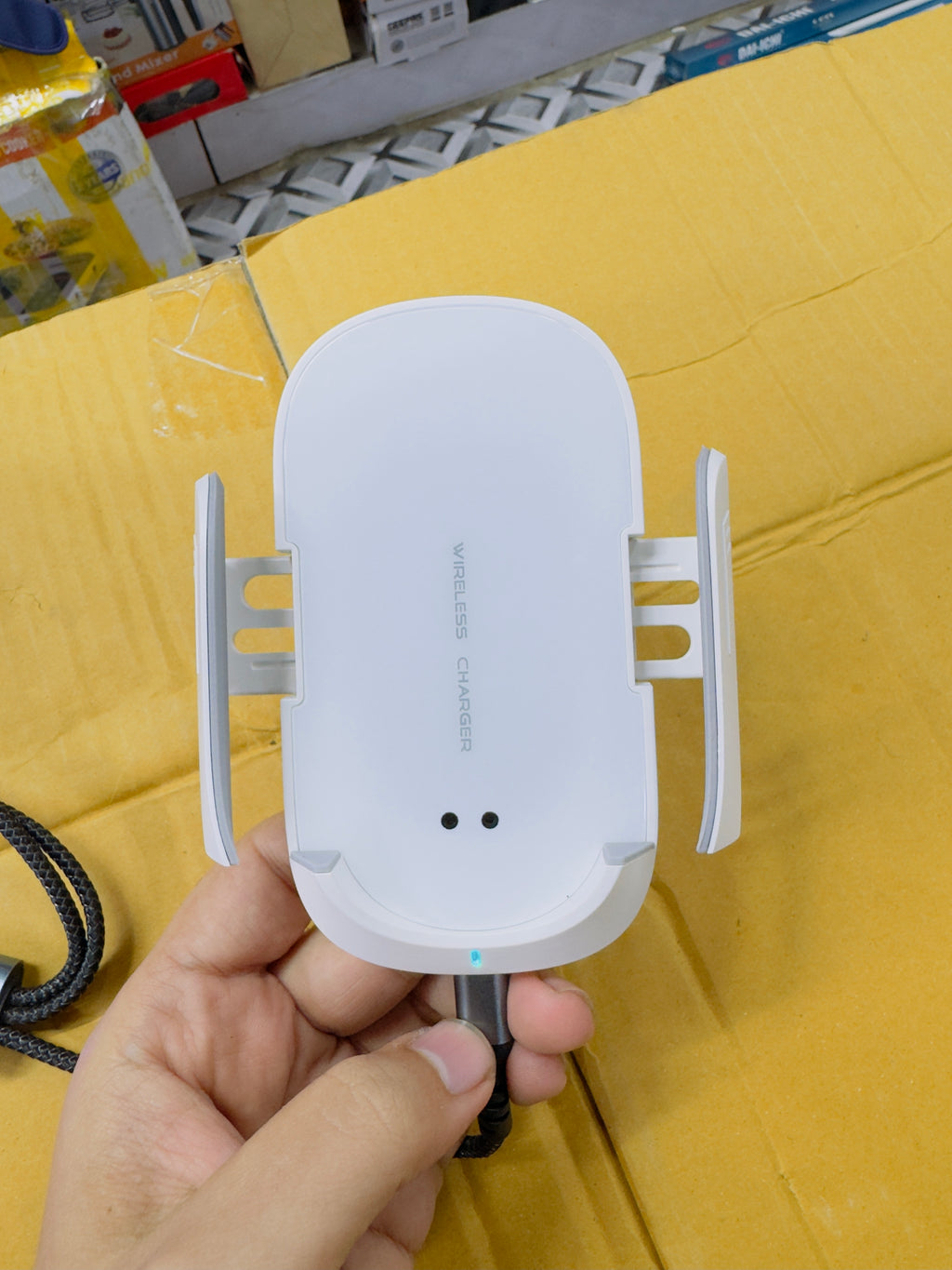 U1 Car Wireless Charger and Mobile Holder