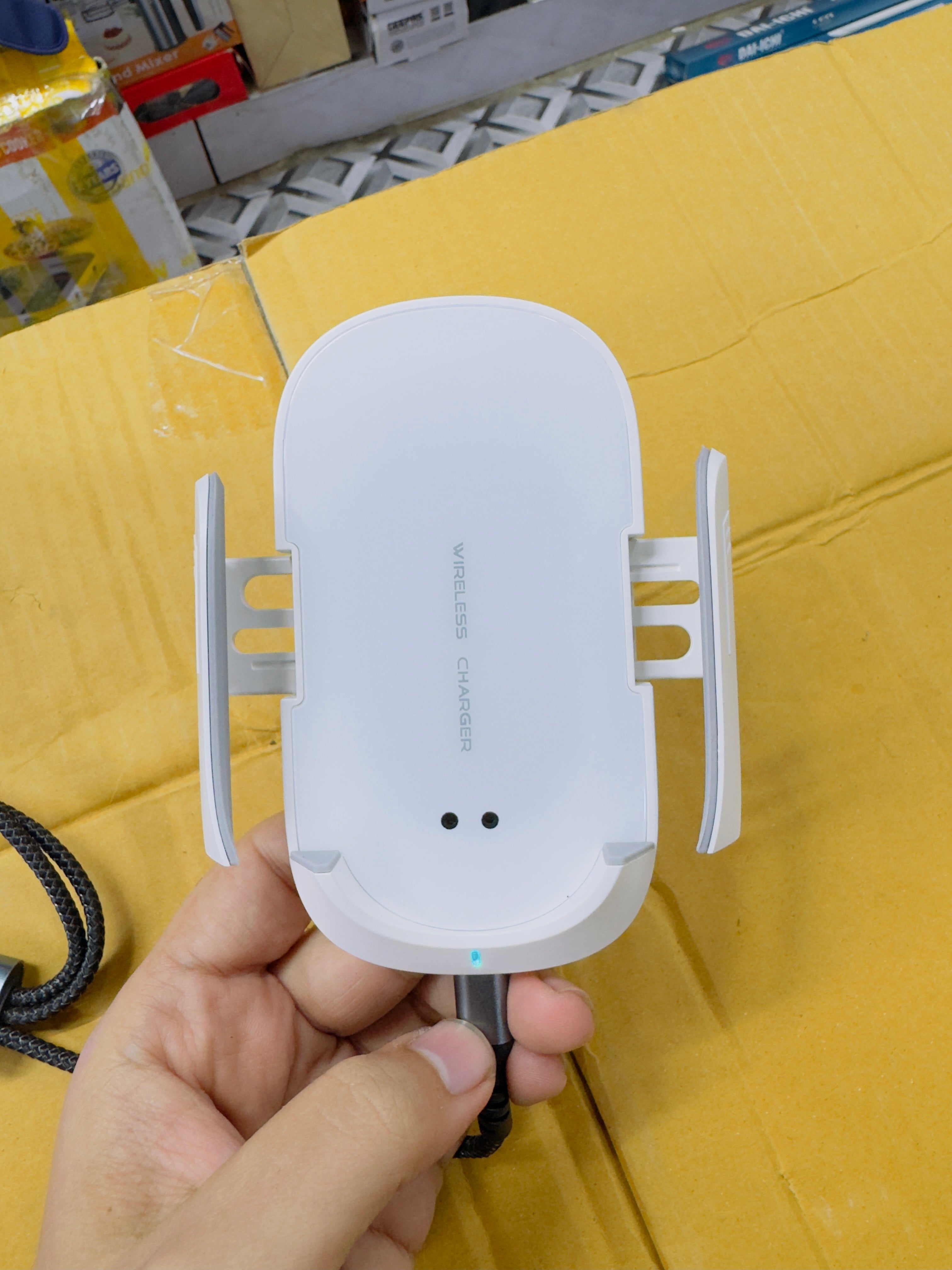 U1 Car Wireless Charger and Mobile Holder