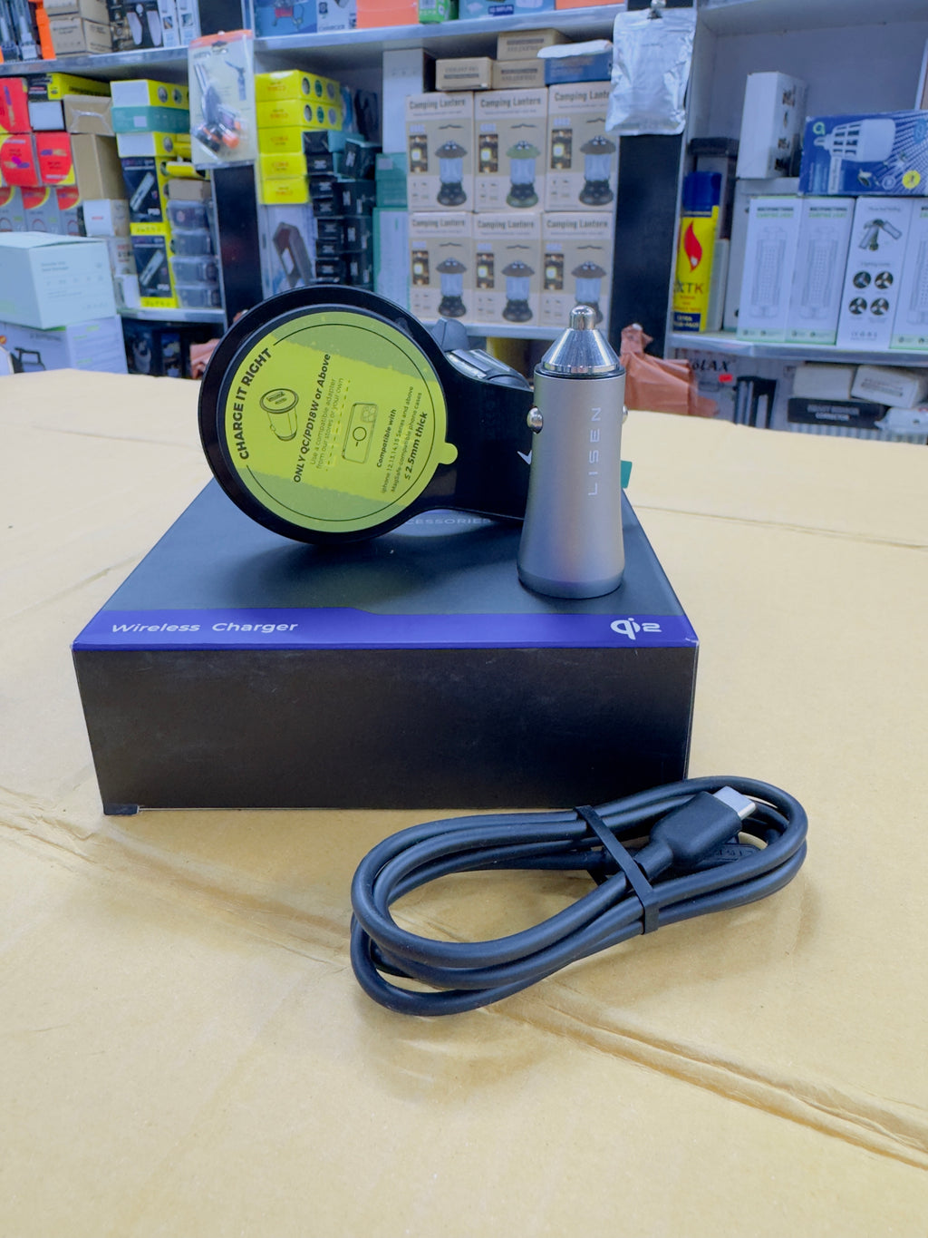 Lisen Wire Car Charger And Mobile Holder Set