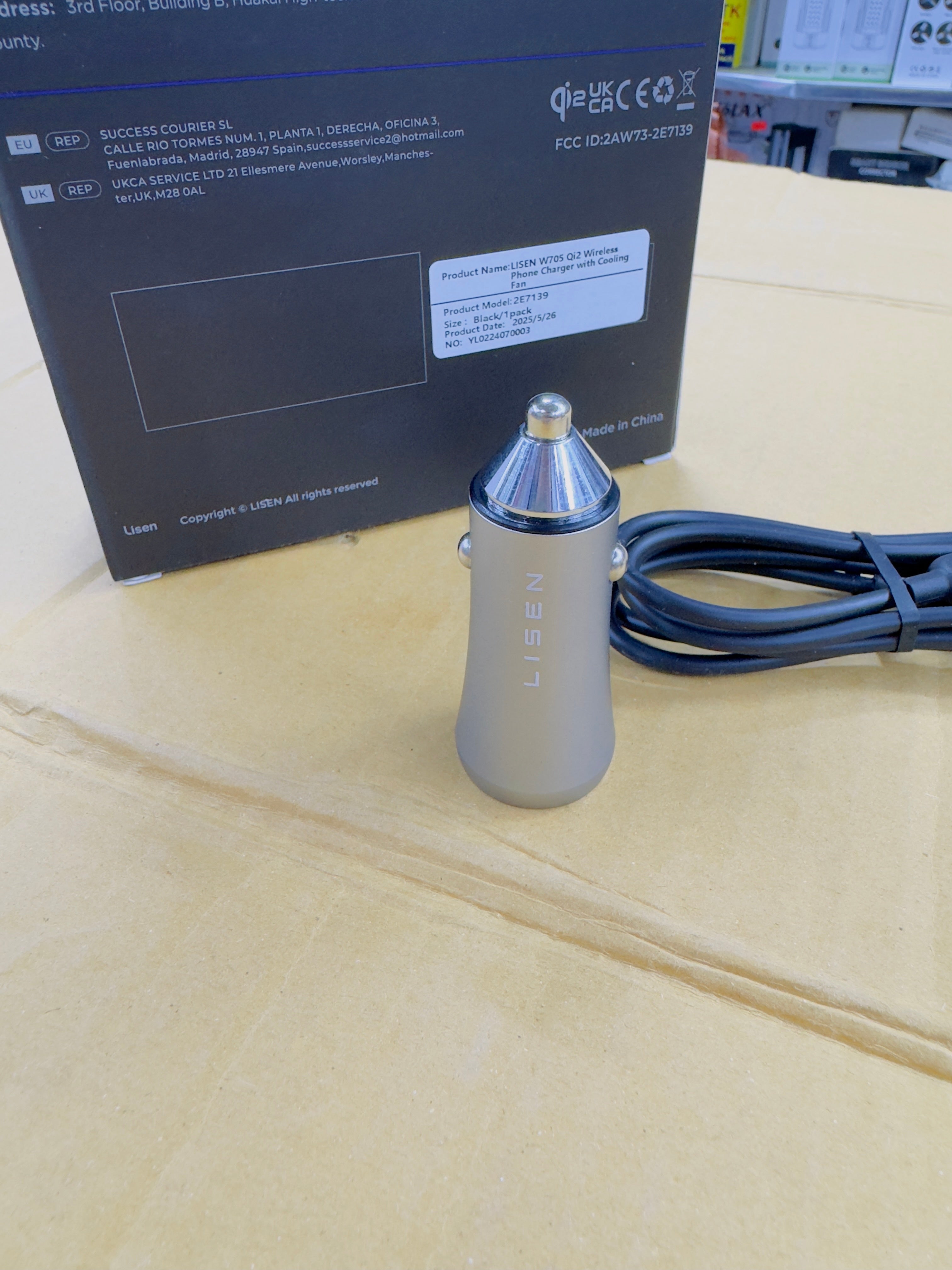 Lisen Wire Car Charger And Mobile Holder Set