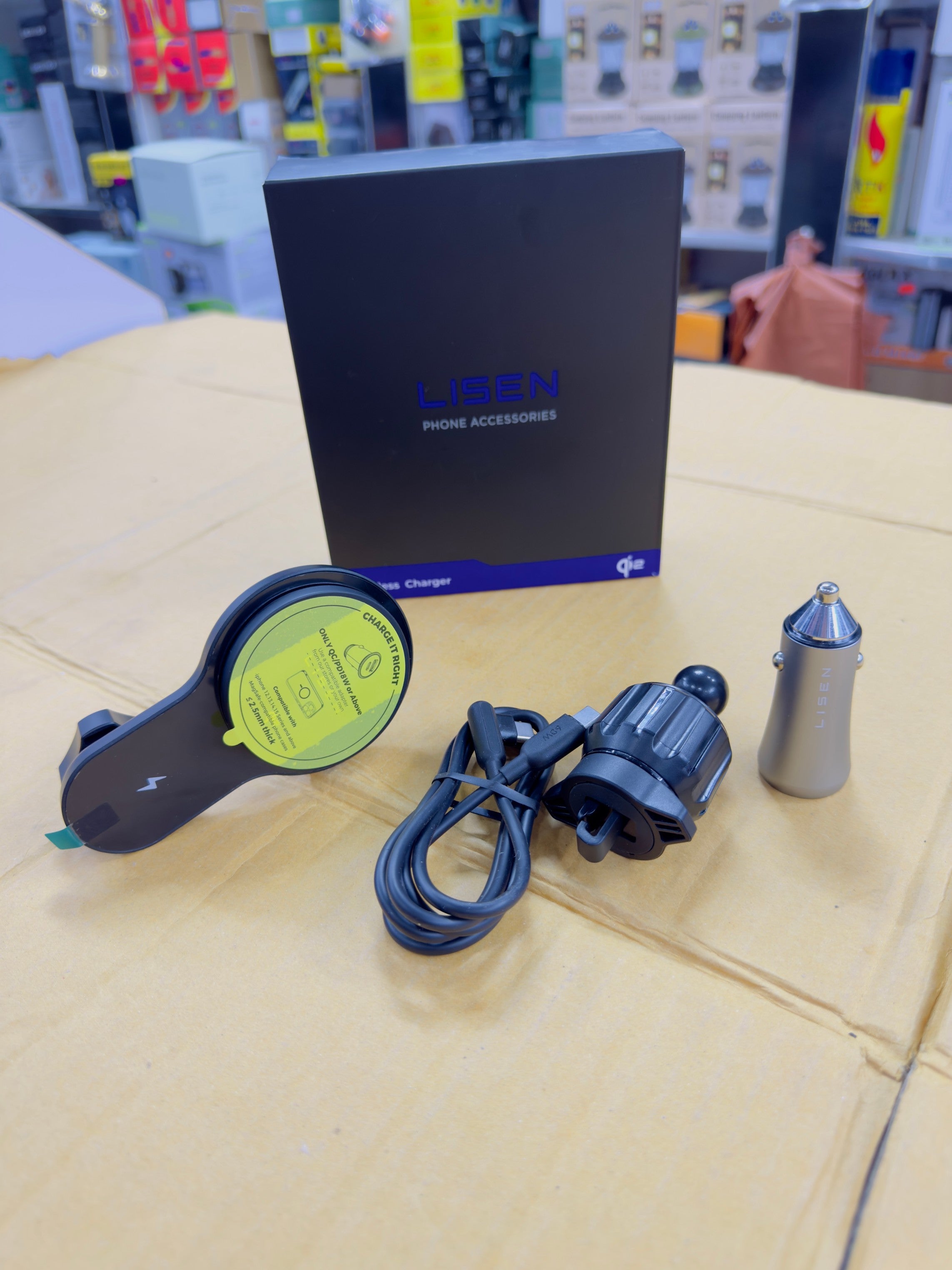 Lisen Wire Car Charger And Mobile Holder Set