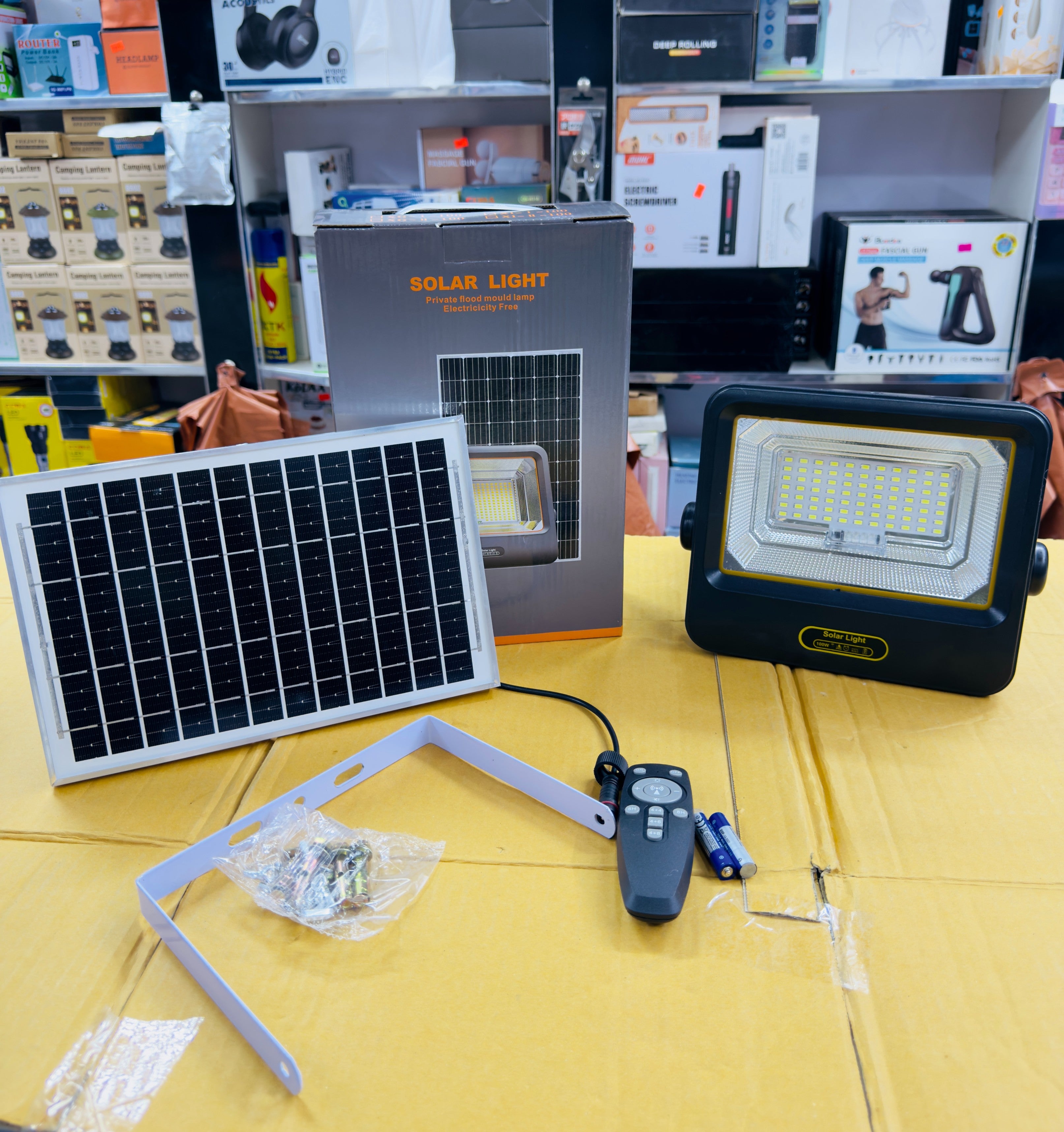 Chargeable Sensor Solar Street light