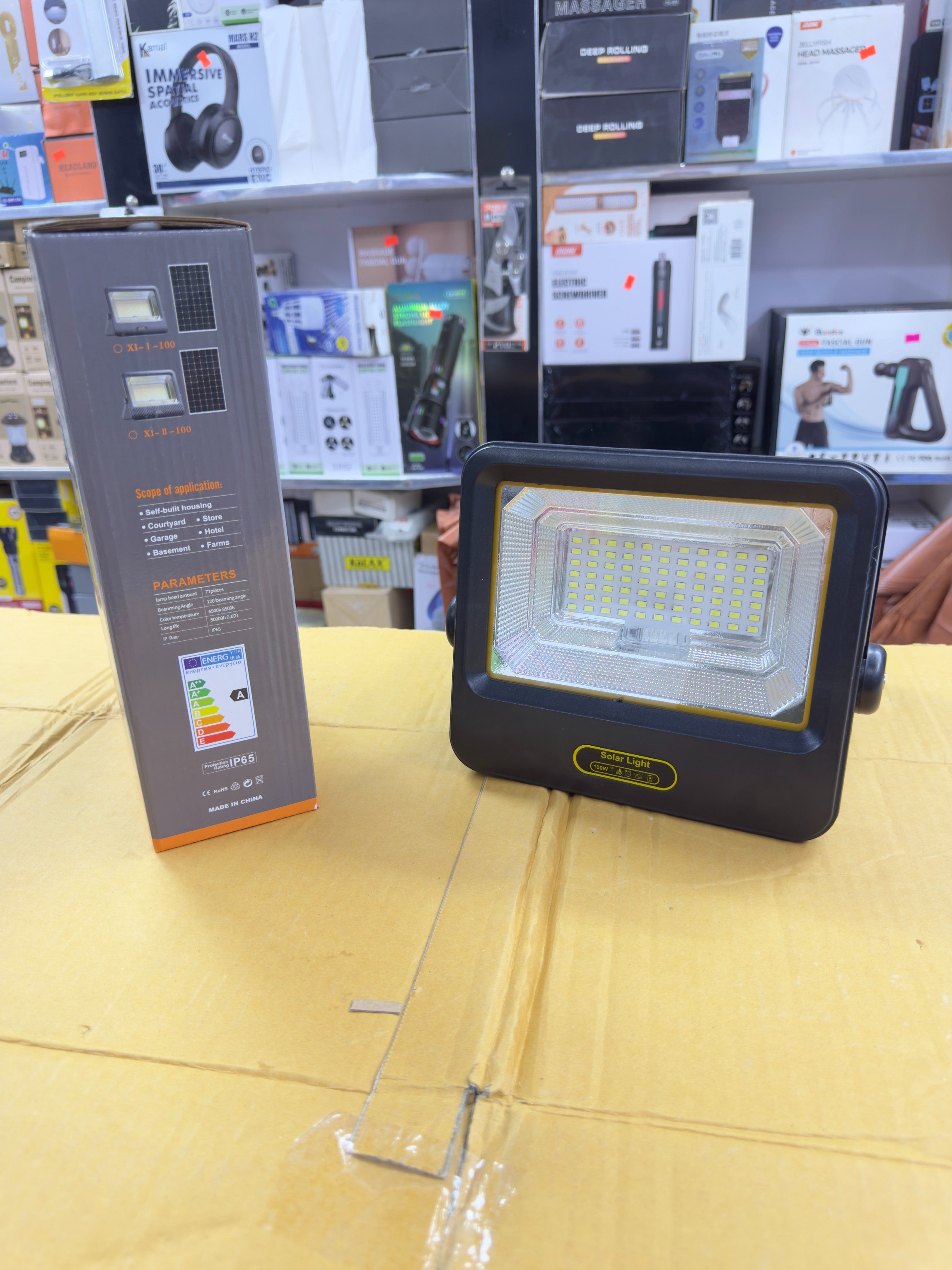 Chargeable Sensor Solar Street light