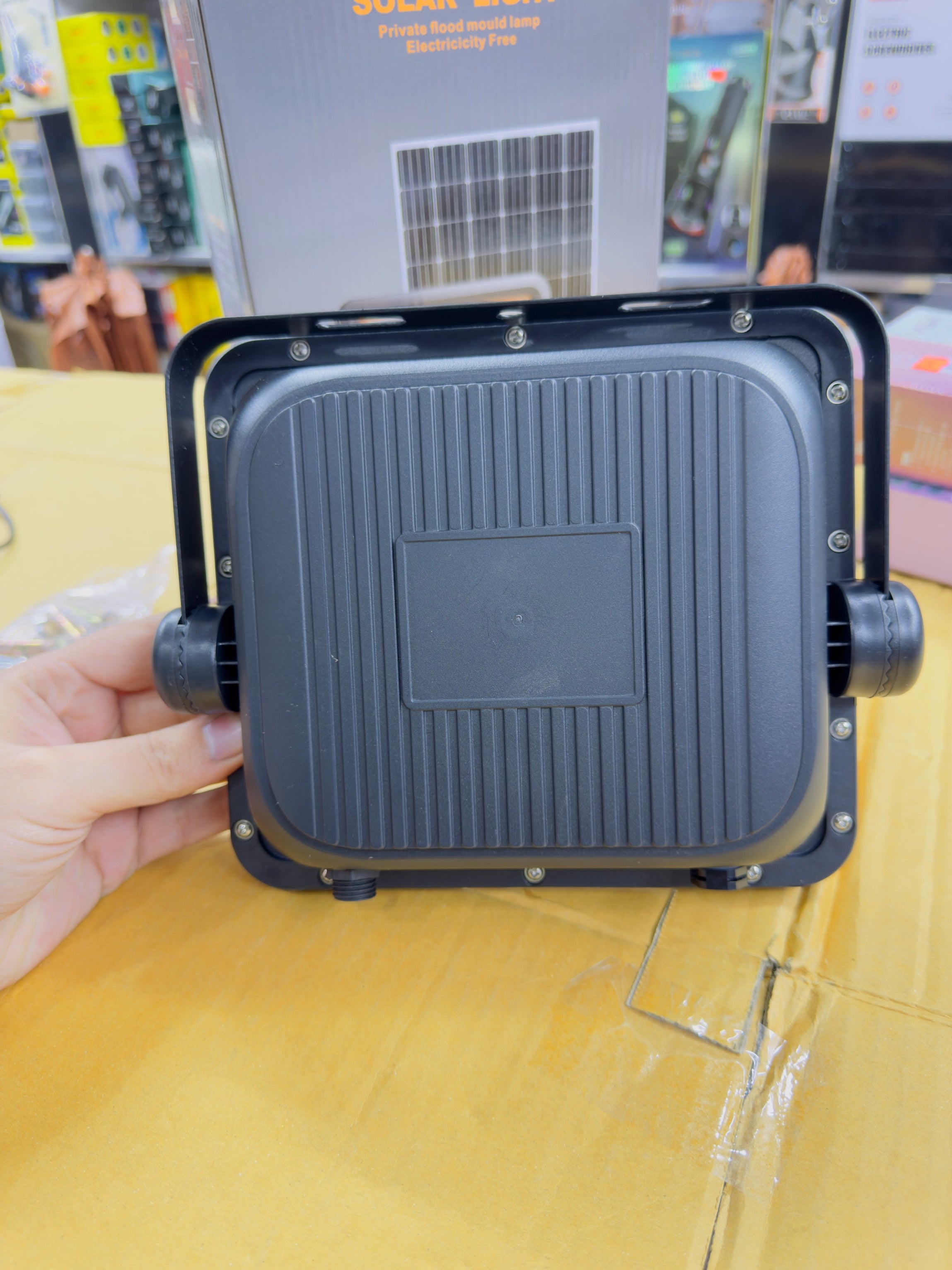 Chargeable Sensor Solar Street light