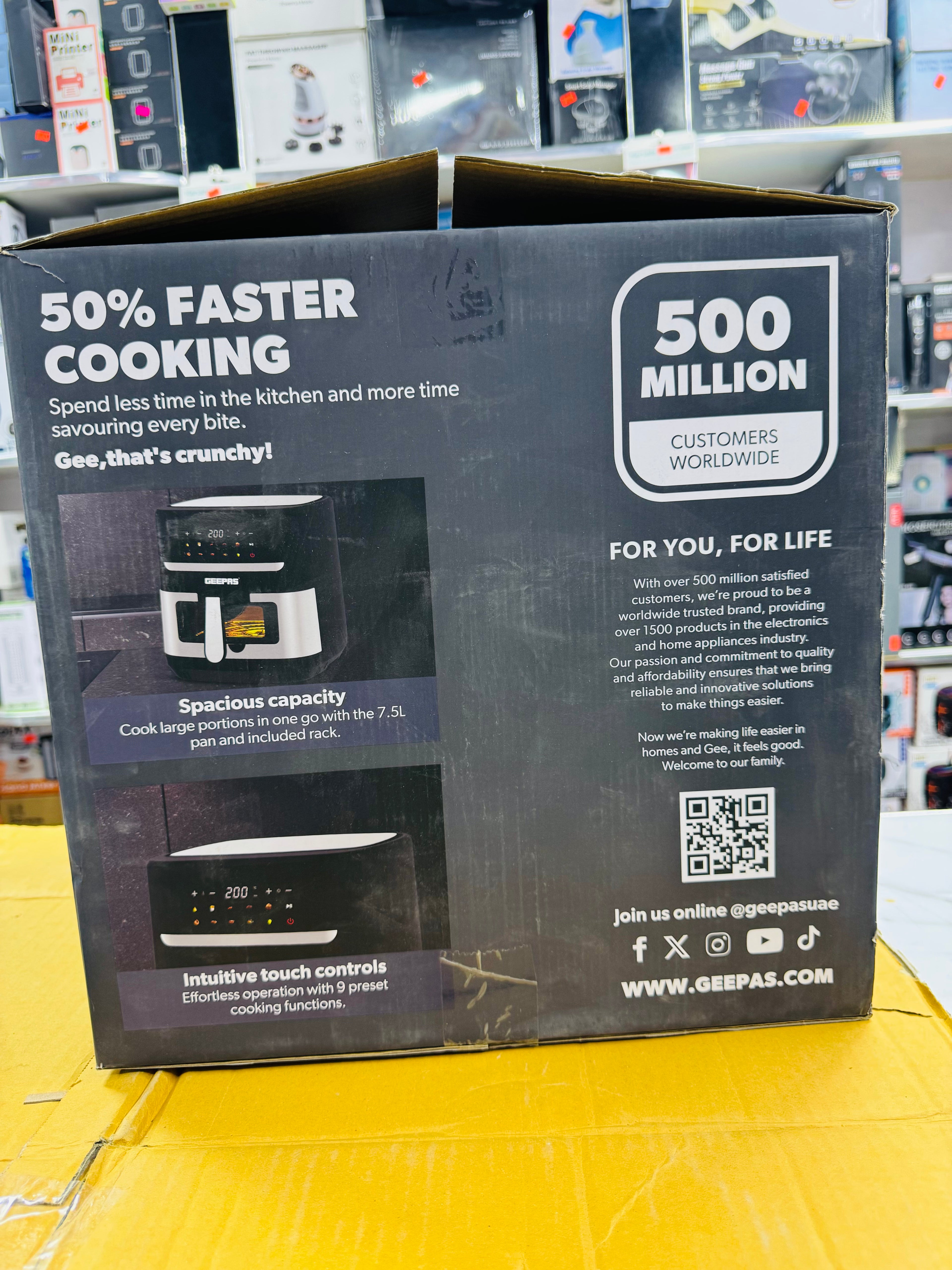 Geepas 7.5L Double Heating Air Fryer GAF37543