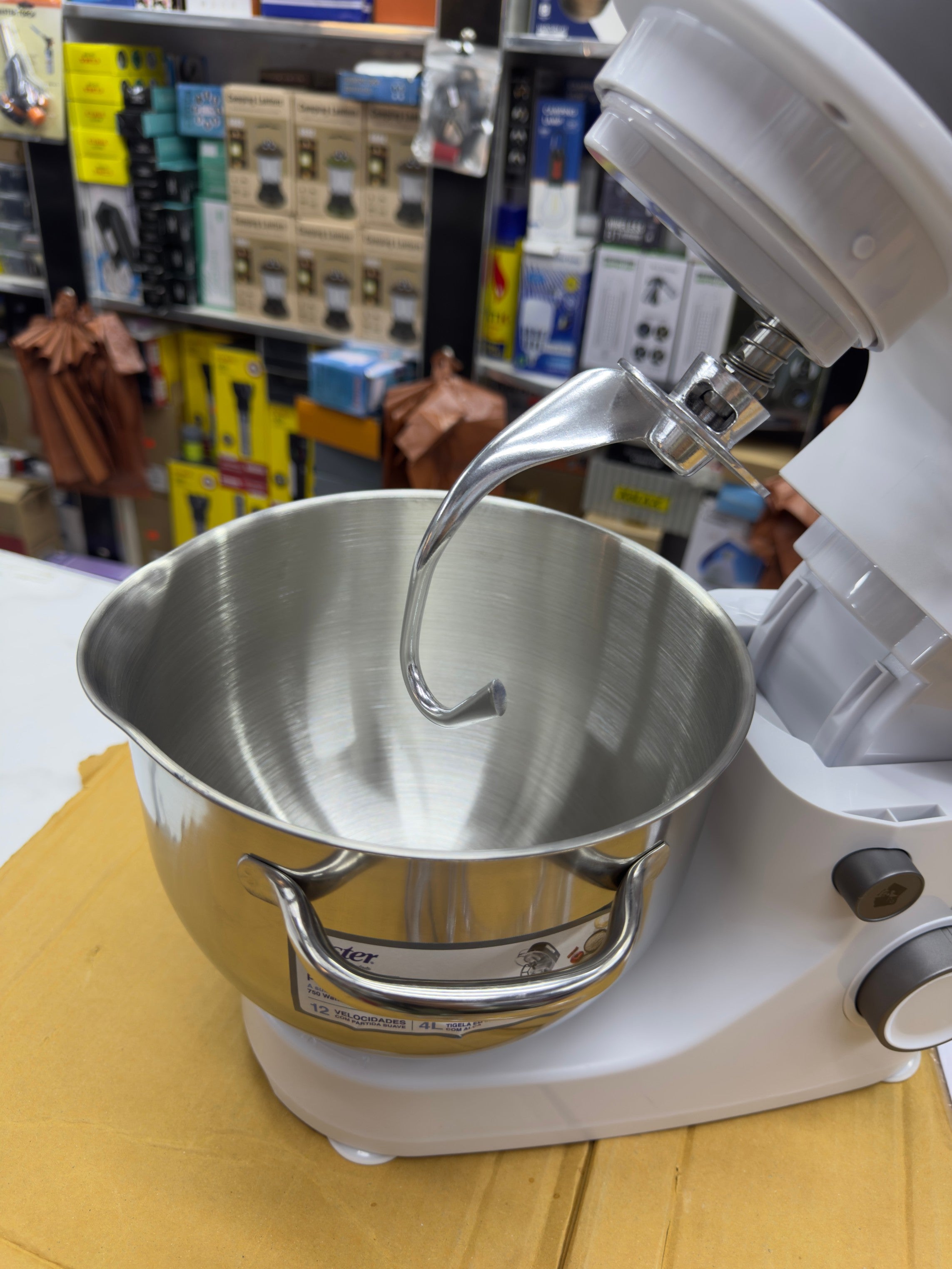 Novo Oster 4L Stand Mixer