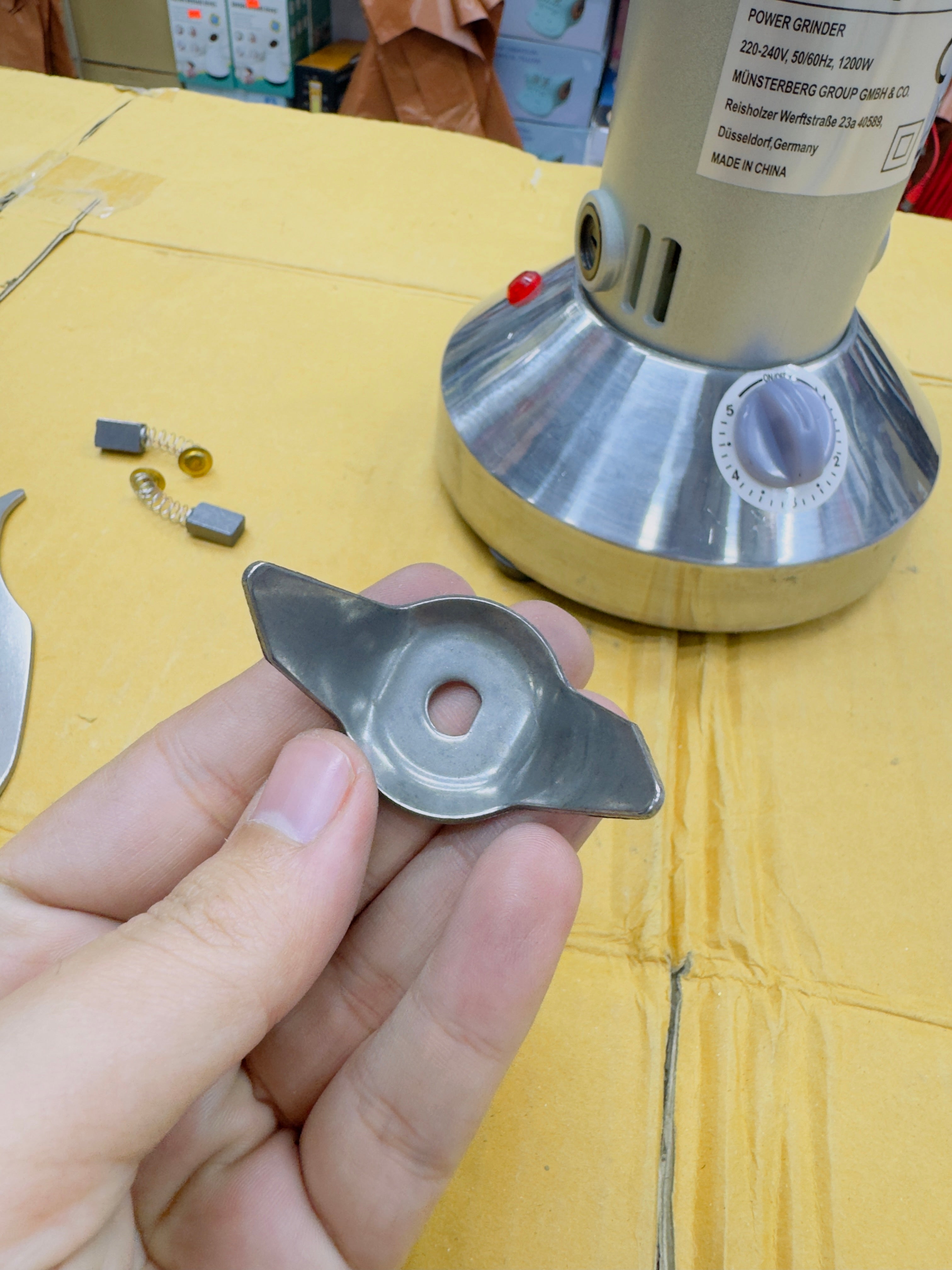 Kolax 250G Stainless Steel Body Masala Grinder