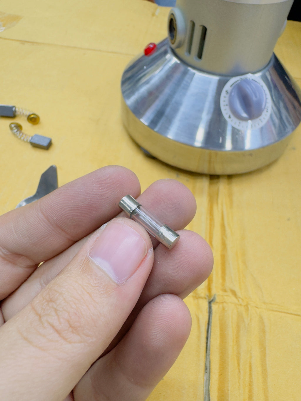 Kolax 250G Stainless Steel Body Masala Grinder