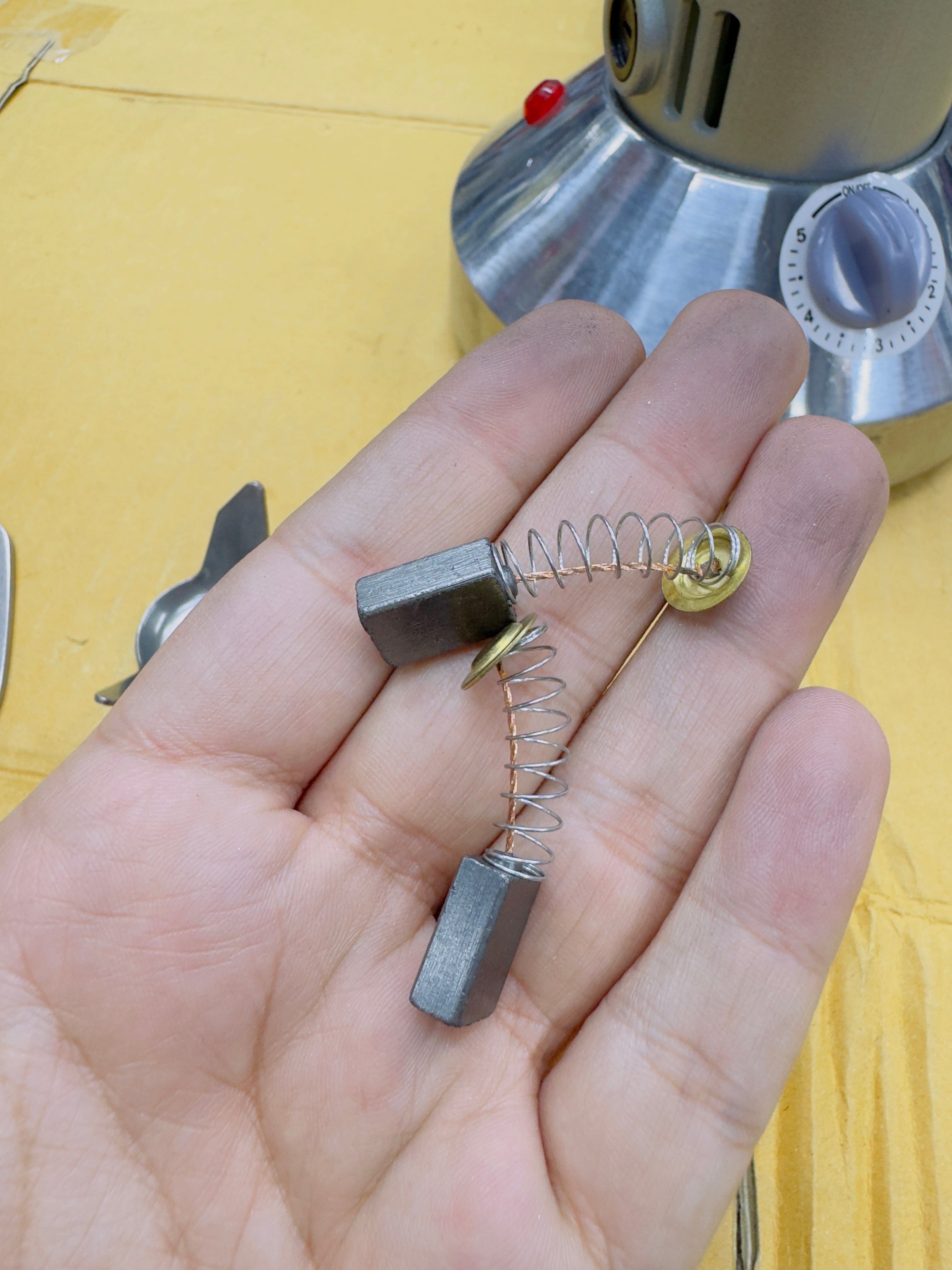 Kolax 250G Stainless Steel Body Masala Grinder