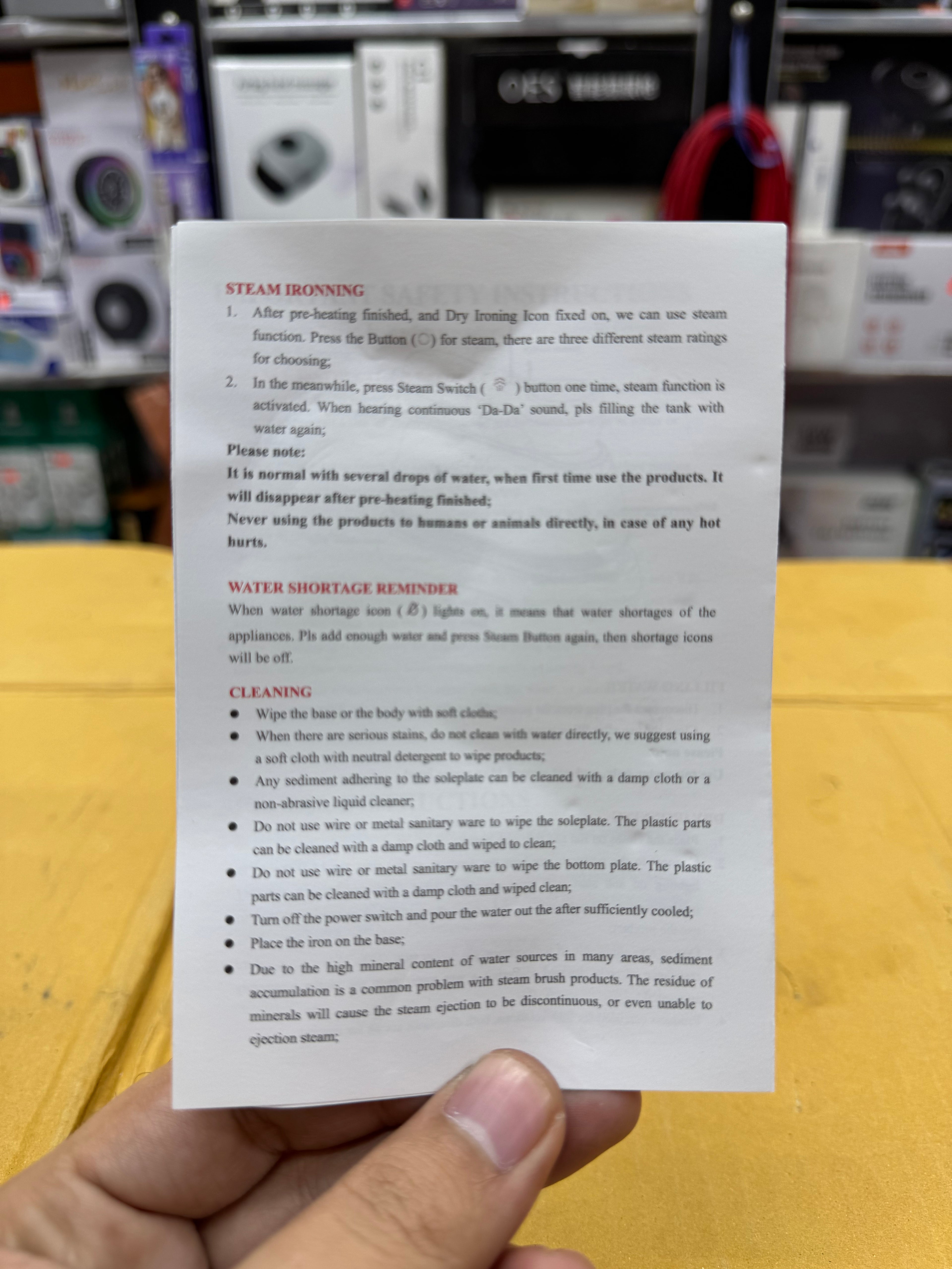 Uakeen German Mini Portable Steam Iron Zl-828