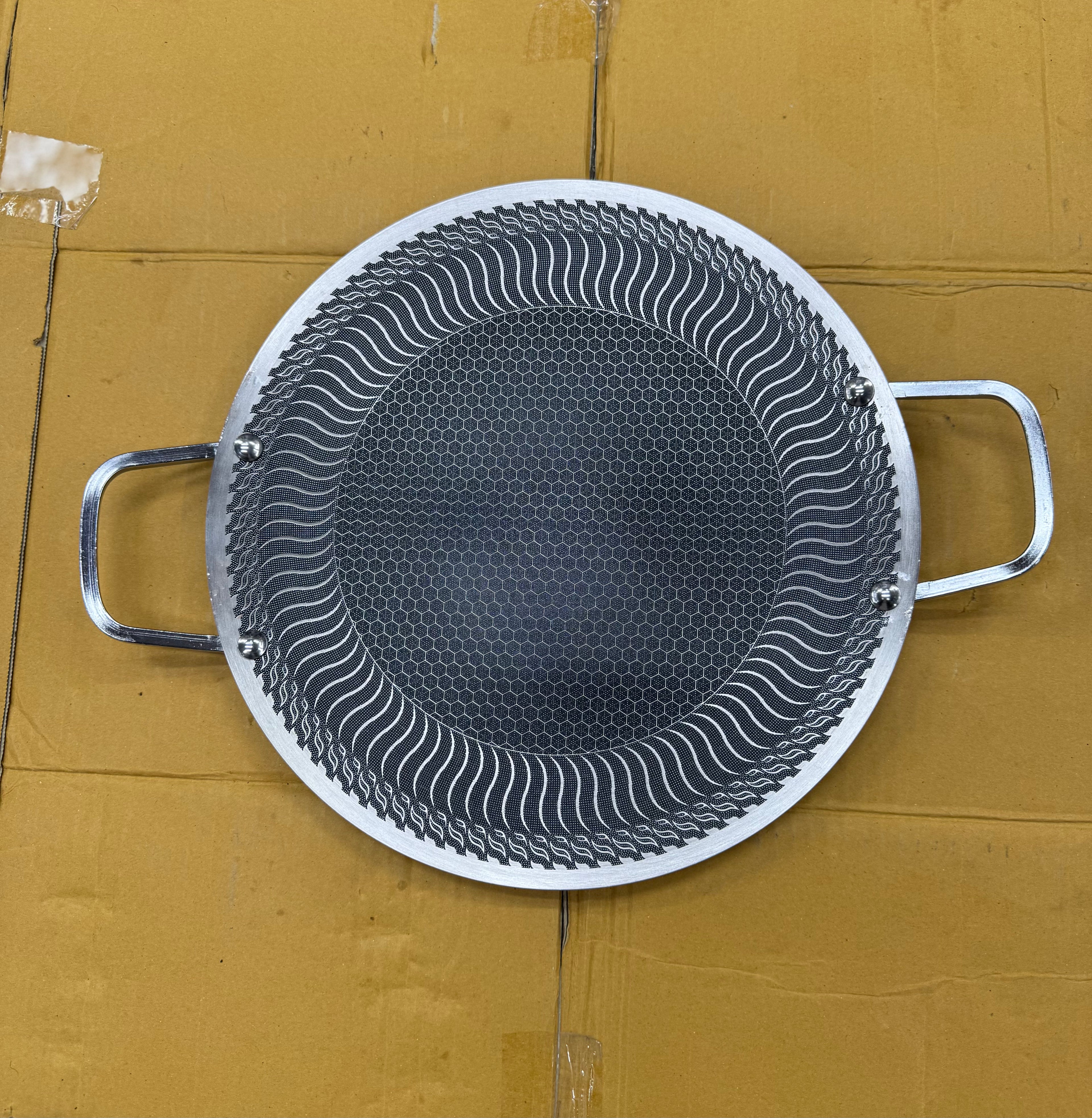 32 Cm German Technology Honey Comb Laser Coating Tawa