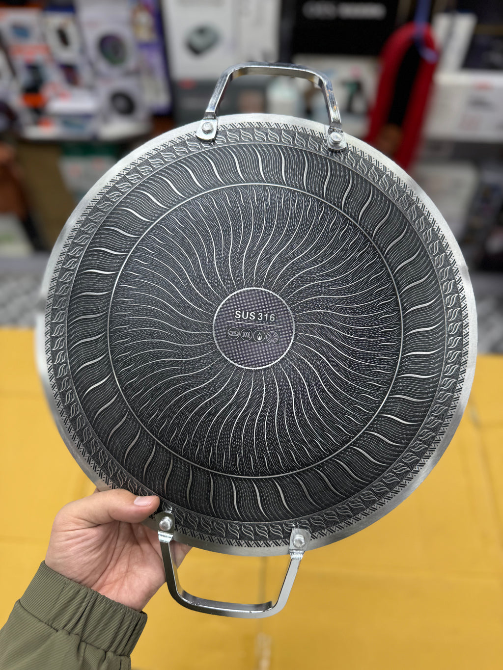 32 Cm German Technology Honey Comb Laser Coating Tawa