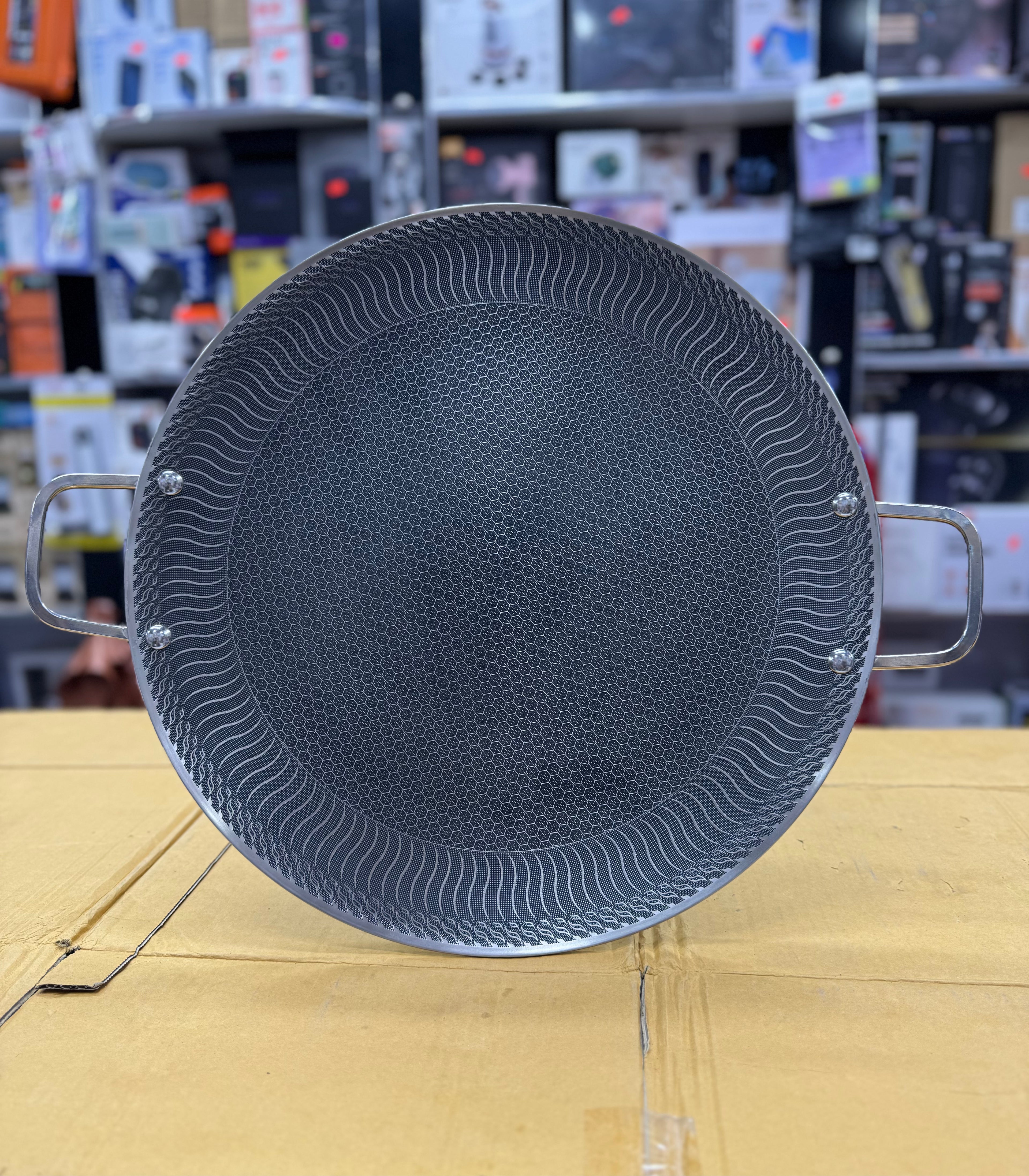 42 Cm Full Size Honey Comb German Technology Laser Coated Tawa