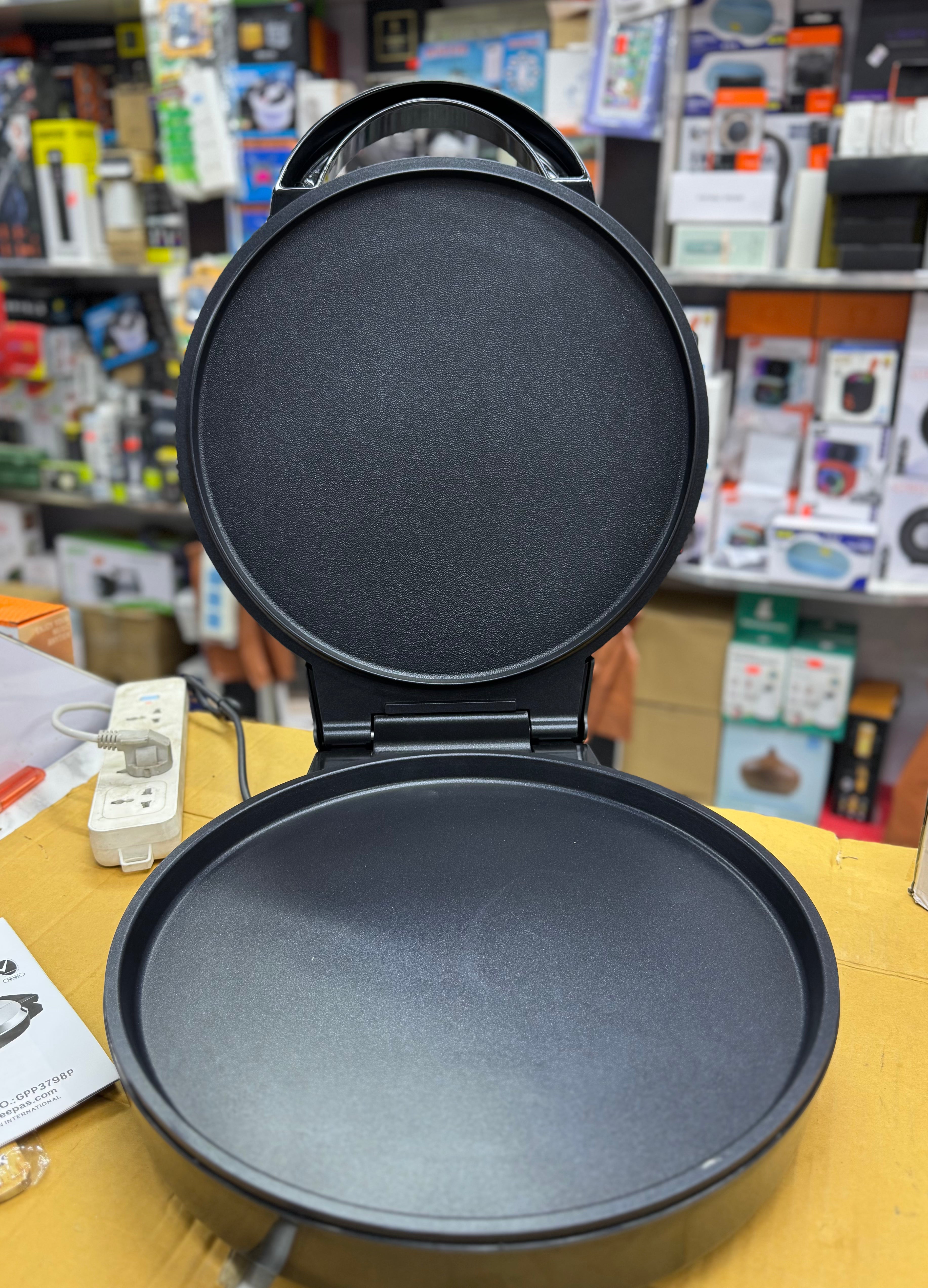 Geepas 40cm Electric Pan GPP3798P